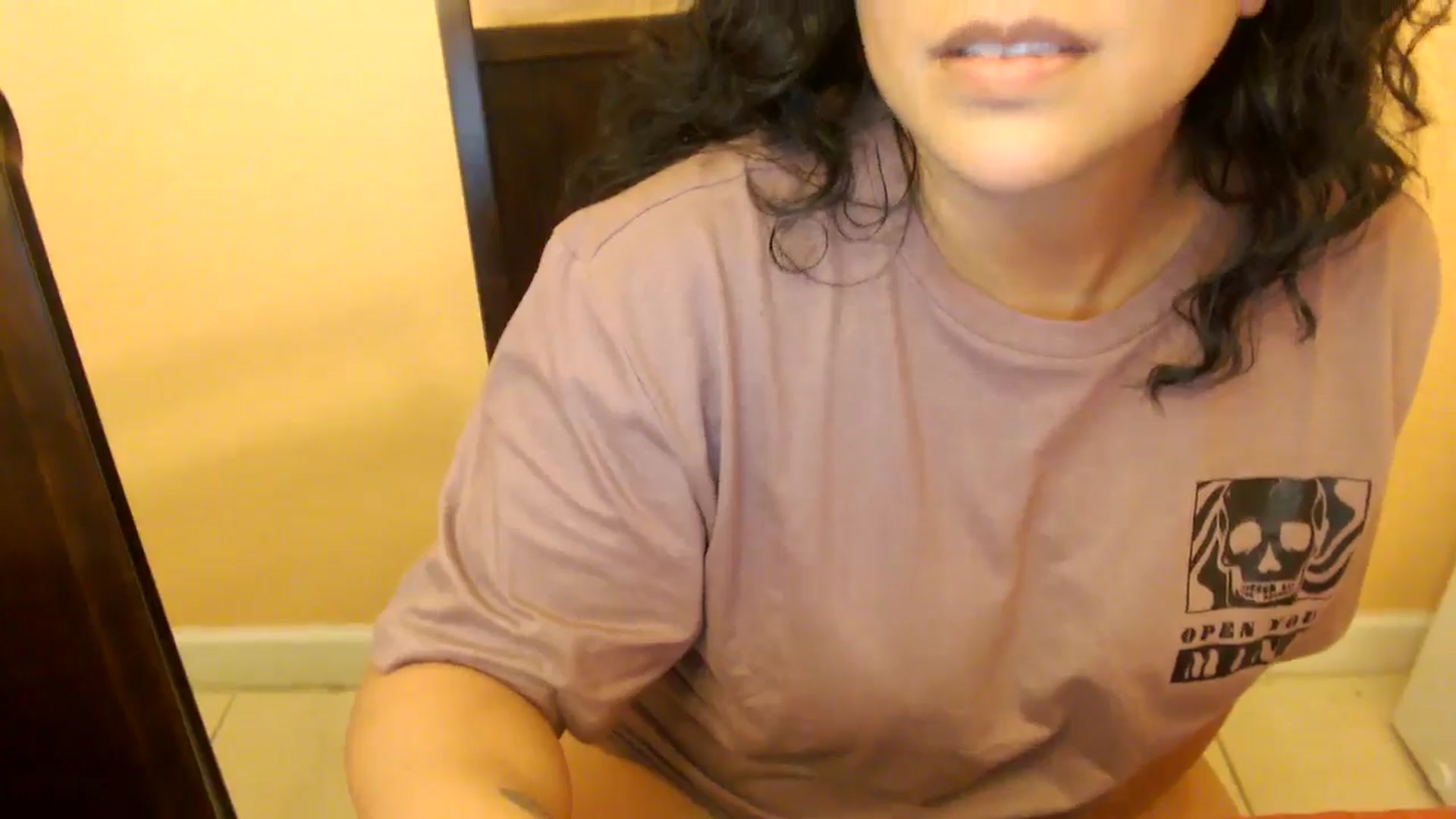 Gallery image thumbnail from MickaylaStar's myfreecams stream on, 03/05/2025, 21:37 image 12 of 20