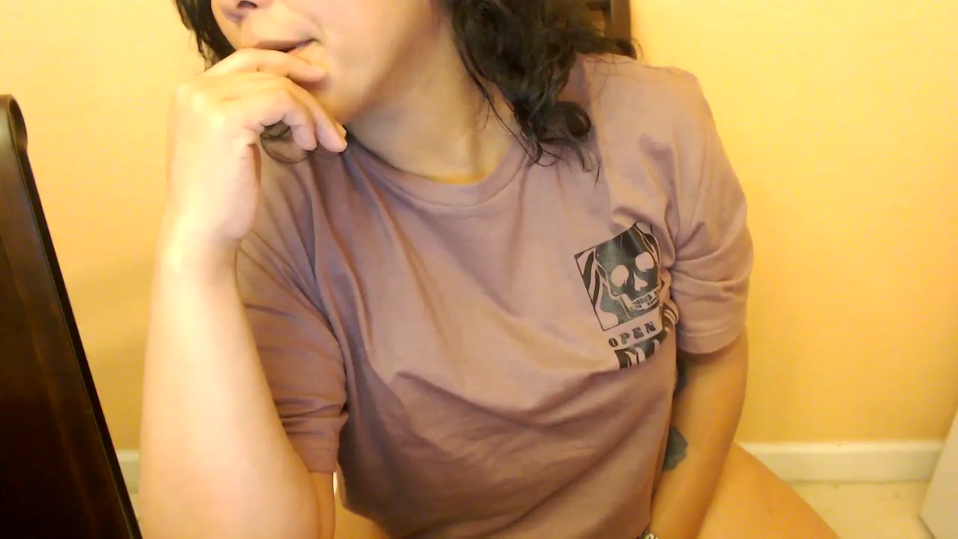 Gallery image thumbnail from MickaylaStar's myfreecams stream on, 03/05/2025, 21:37 image 4 of 20