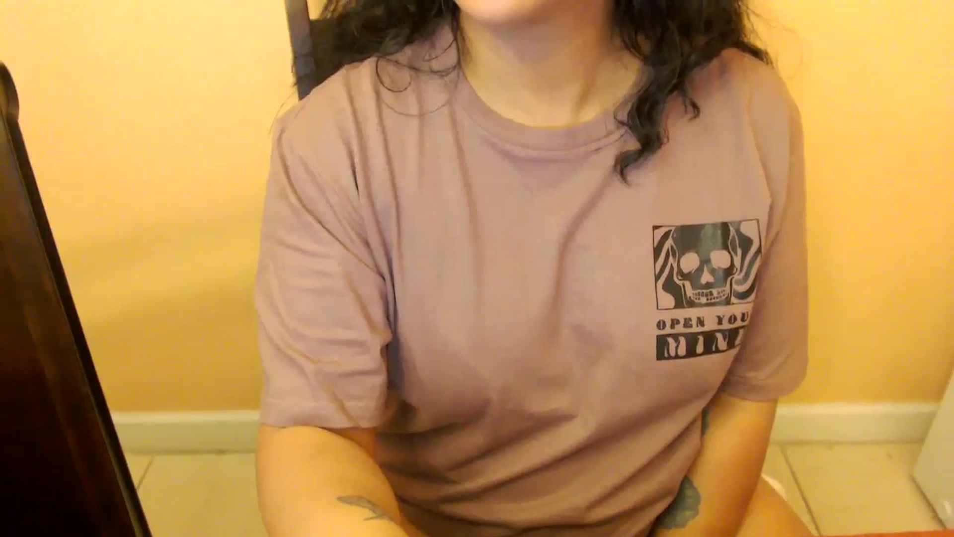 Gallery image thumbnail from MickaylaStar's myfreecams stream on, 03/05/2025, 21:37 image 16 of 20