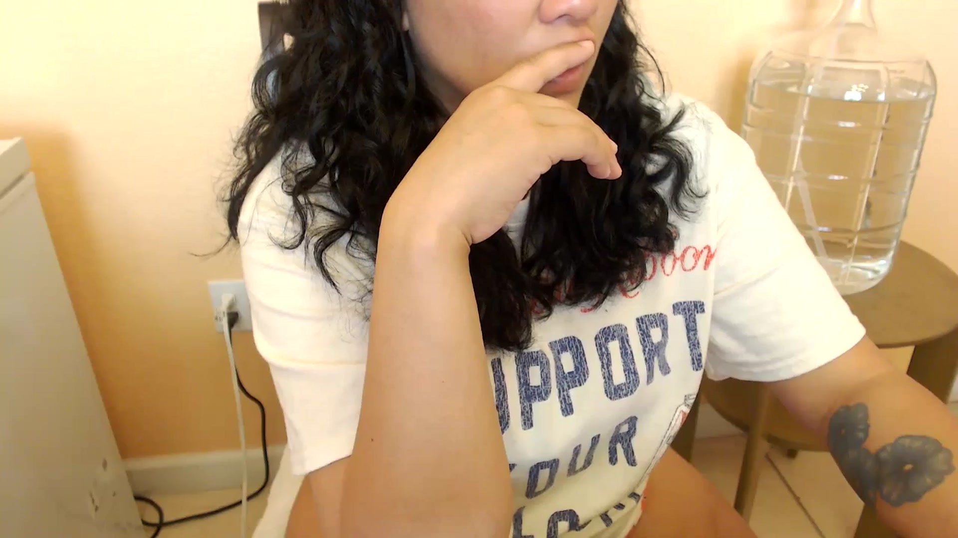 Gallery image thumbnail from MickaylaStar's myfreecams stream on, 03/10/2025, 15:41 image 15 of 20