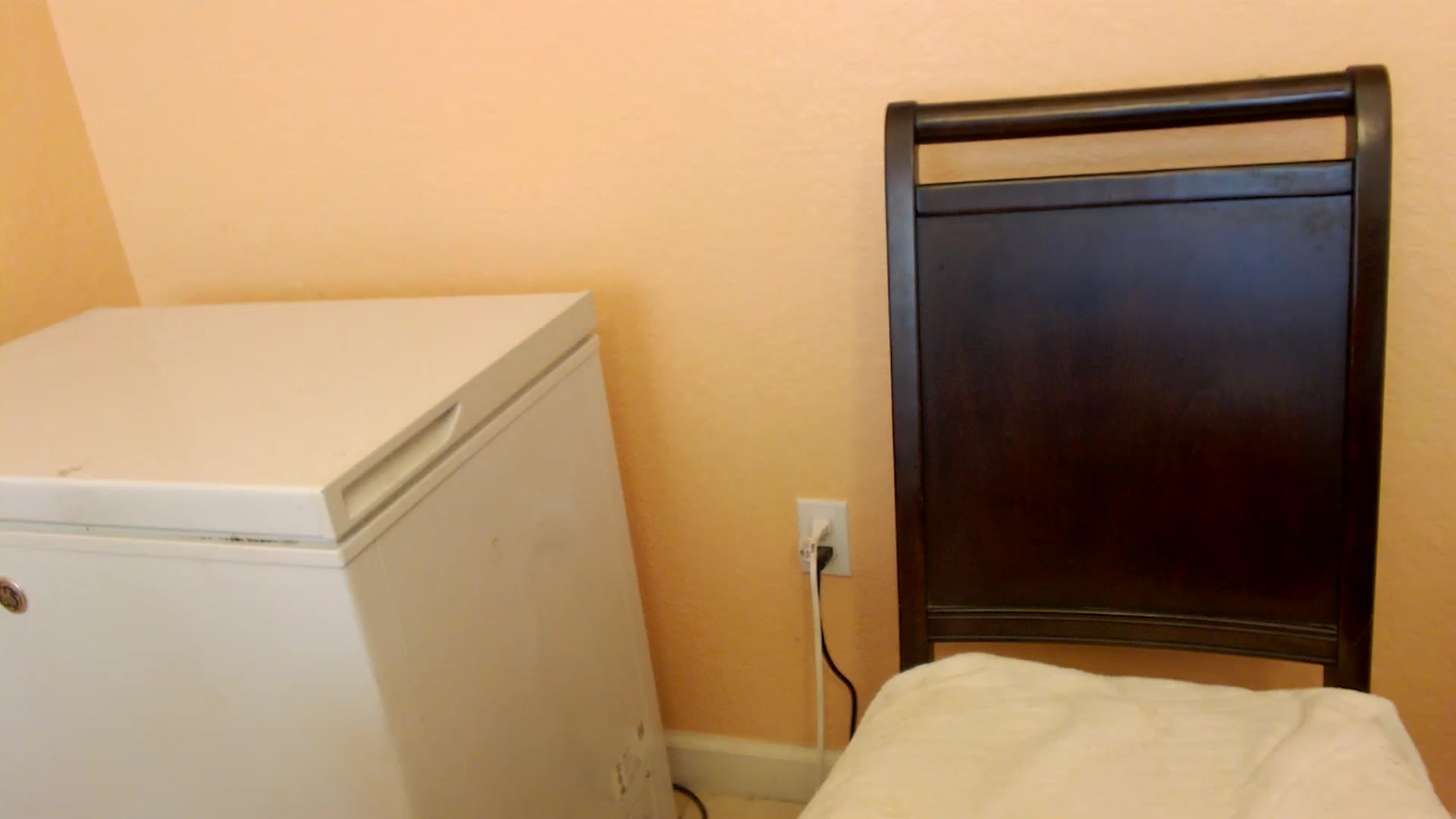 Gallery image thumbnail from MickaylaStar's myfreecams stream on, 03/10/2025, 18:23 image 16 of 20
