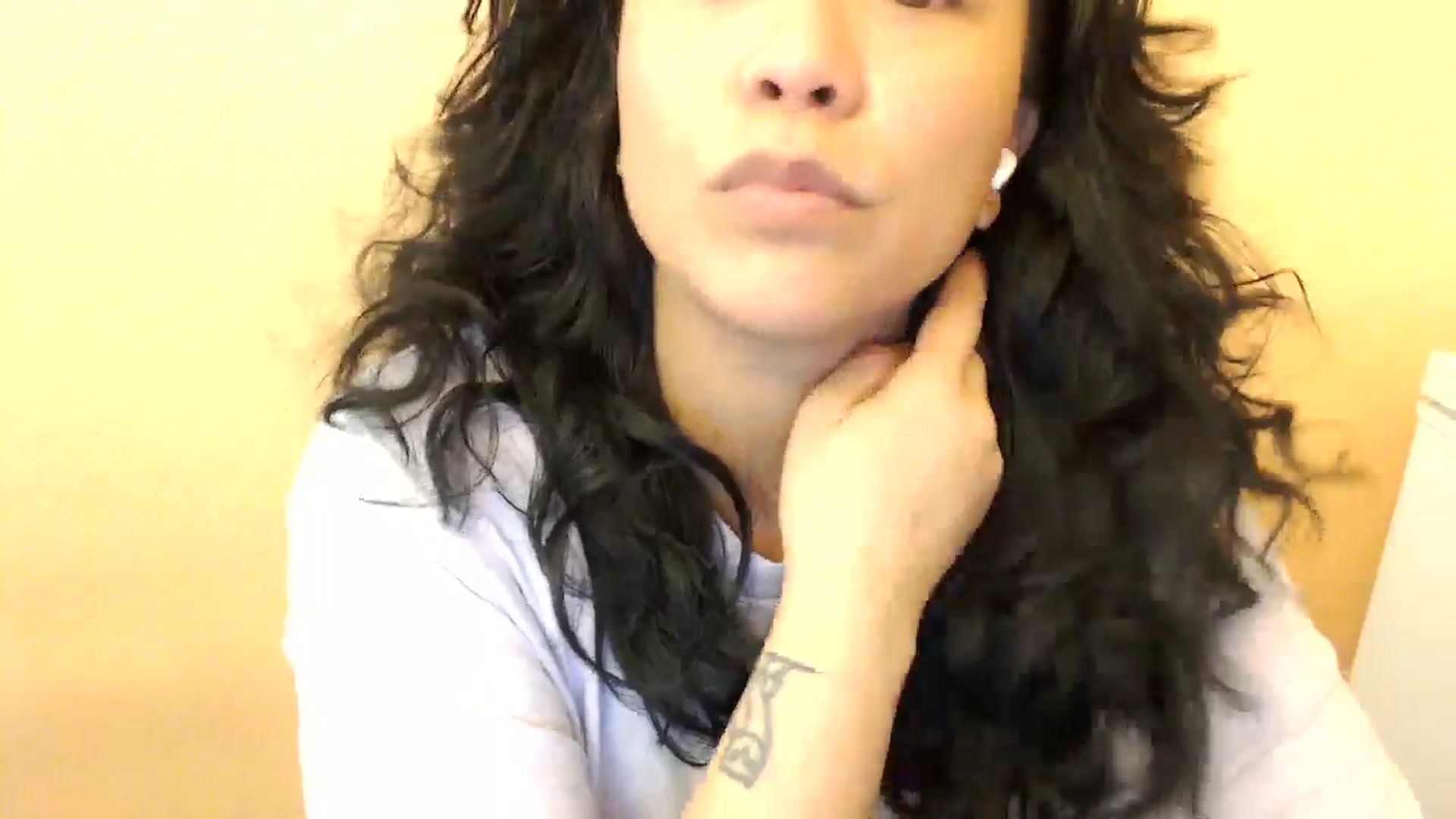 Gallery image thumbnail from MickaylaStar's myfreecams stream on, 03/17/2025, 15:16 image 4 of 20