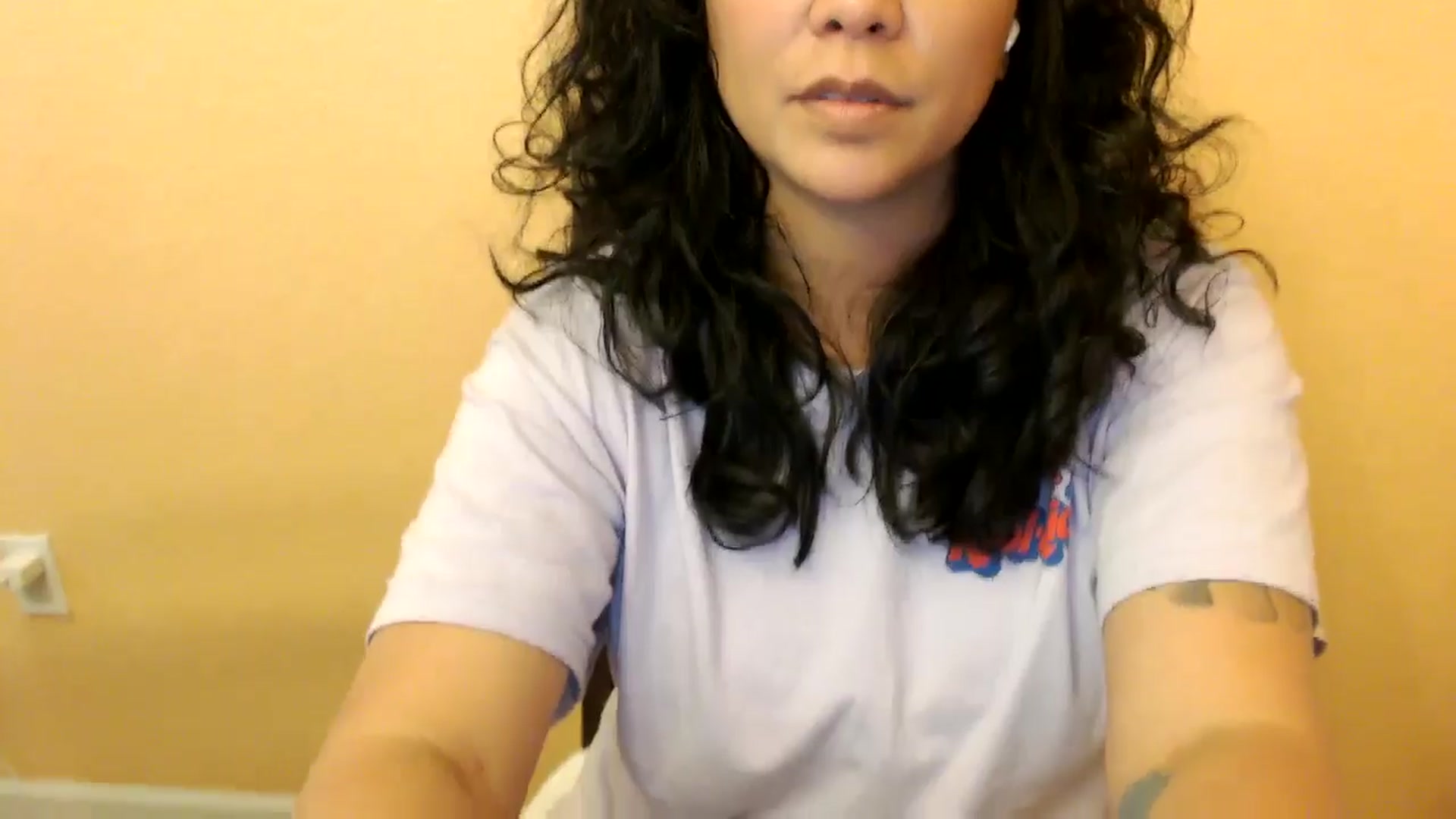 Gallery image thumbnail from MickaylaStar's myfreecams stream on, 03/17/2025, 17:25 image 14 of 20