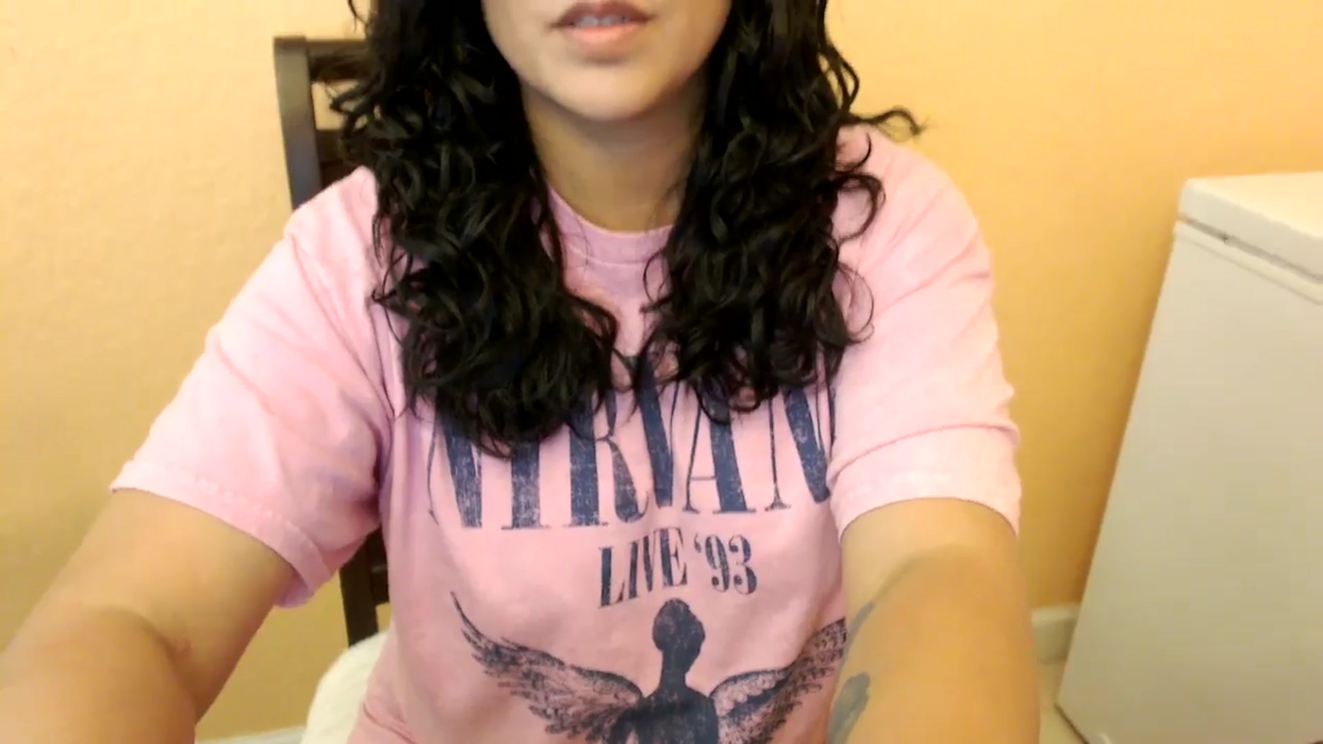 Gallery image thumbnail from MickaylaStar's myfreecams stream on, 03/18/2025, 16:24 image 2 of 20