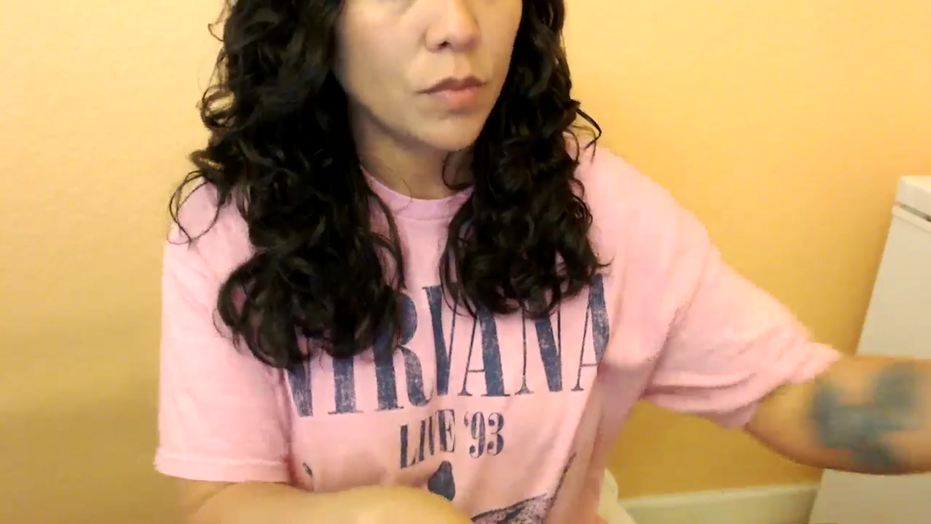 Gallery image thumbnail from MickaylaStar's myfreecams stream on, 03/18/2025, 17:07 image 18 of 20