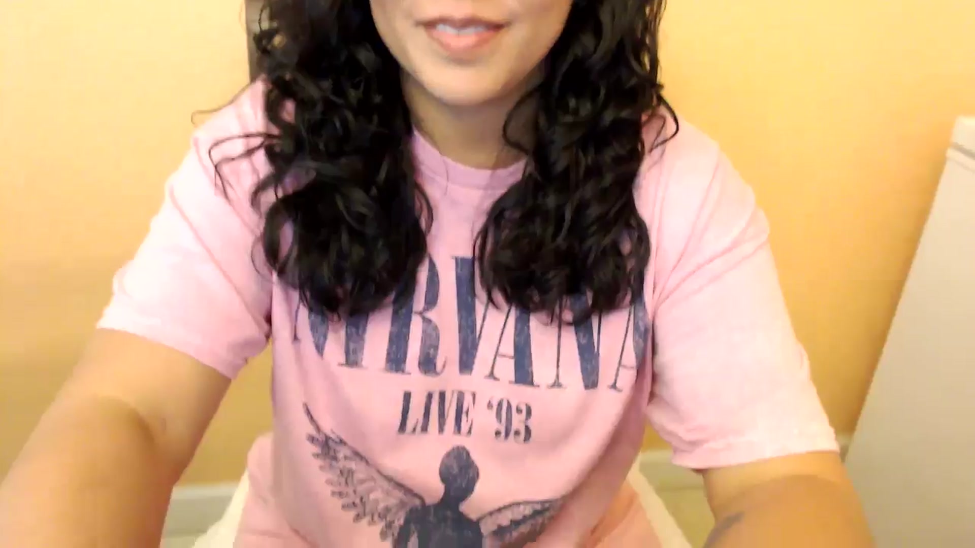 Gallery image thumbnail from MickaylaStar's myfreecams stream on, 03/18/2025, 17:07 image 8 of 20