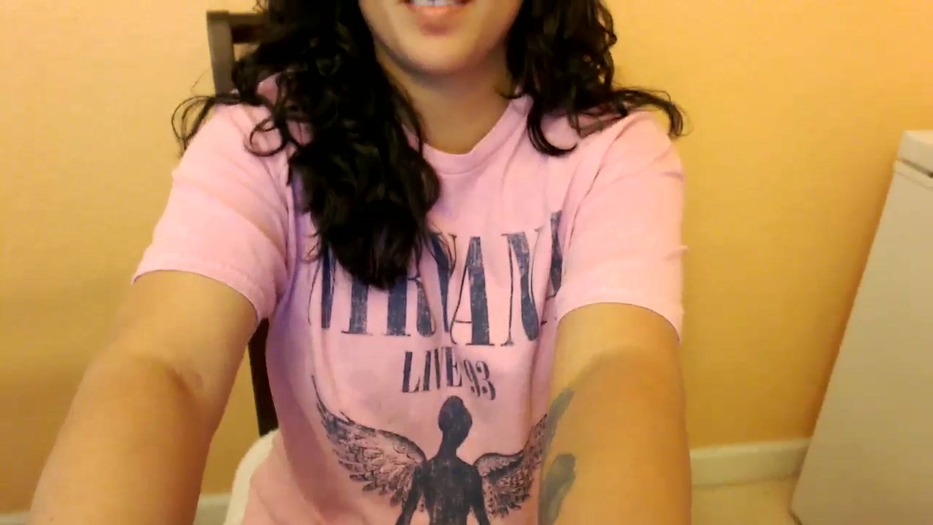 Gallery image thumbnail from MickaylaStar's myfreecams stream on, 03/18/2025, 18:49 image 14 of 20