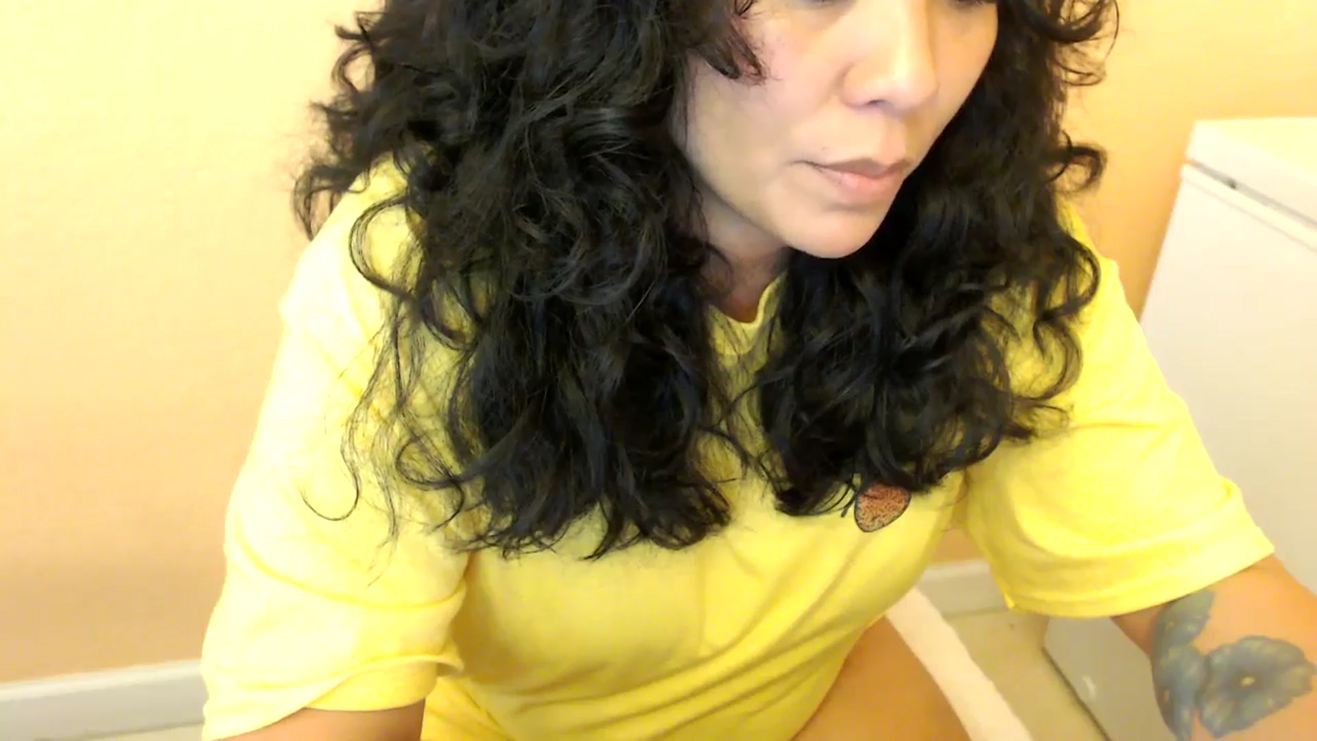 Gallery image thumbnail from MickaylaStar's myfreecams stream on, 03/21/2025, 19:06 image 11 of 20