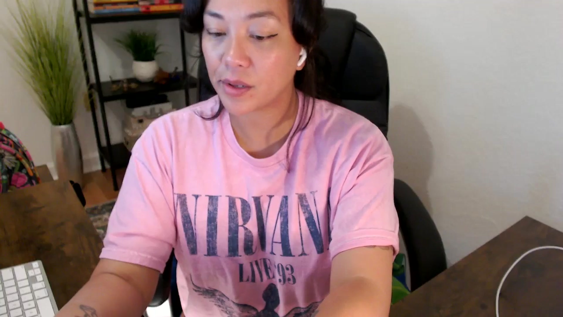 Gallery image thumbnail from MickaylaStar's myfreecams stream on, 03/24/2025, 14:41 image 19 of 20