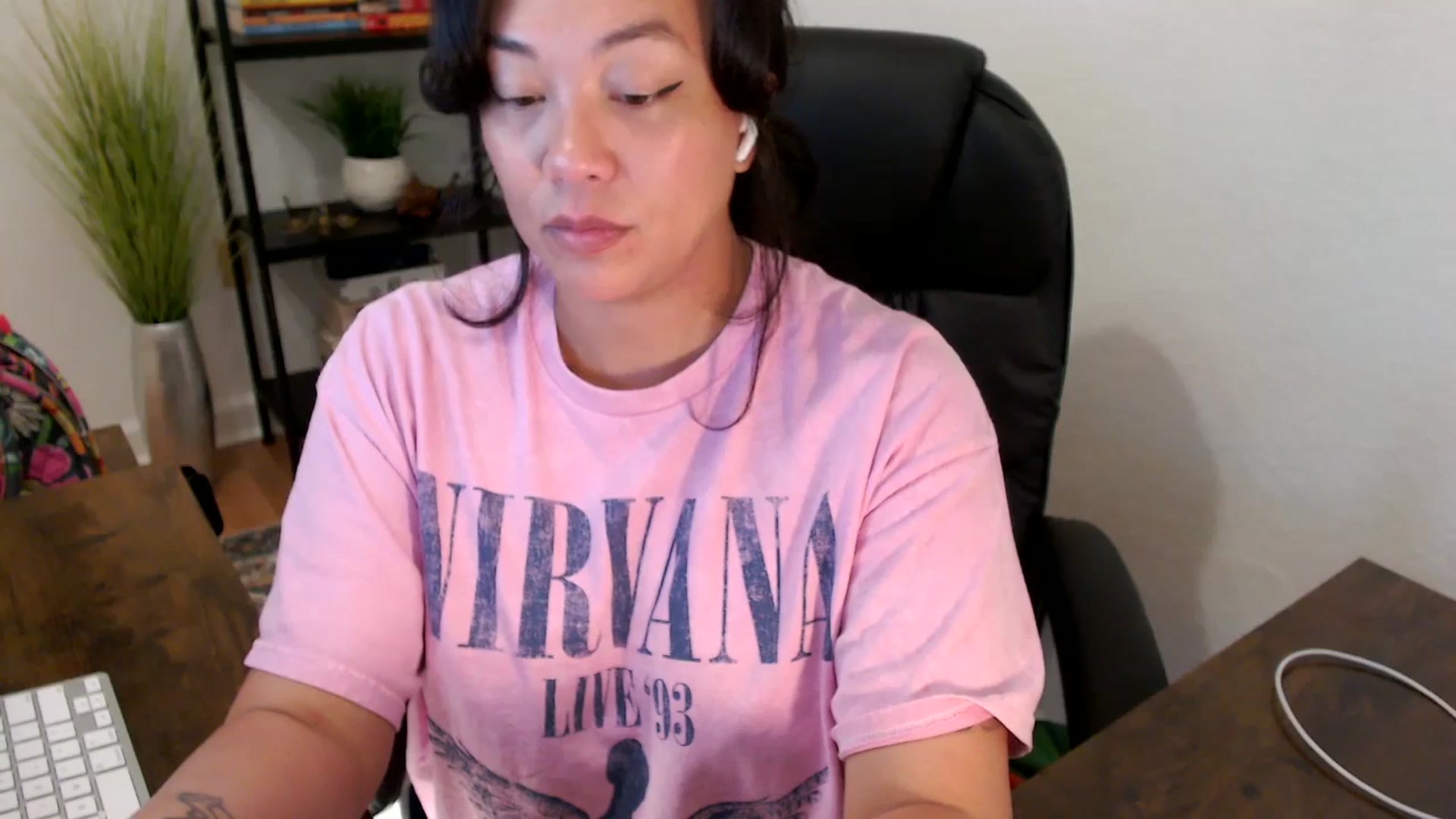 Gallery image thumbnail from MickaylaStar's myfreecams stream on, 03/24/2025, 14:41 image 13 of 20