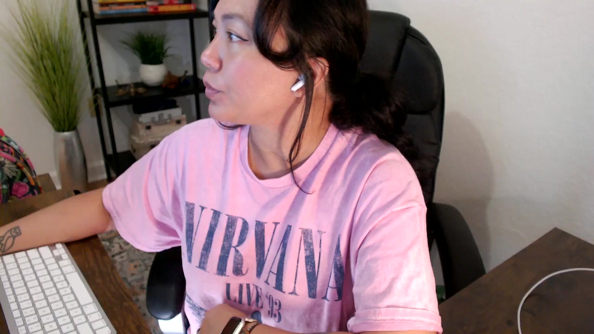 Gallery image thumbnail from MickaylaStar's myfreecams stream on, 03/24/2025, 14:54 image 12 of 20