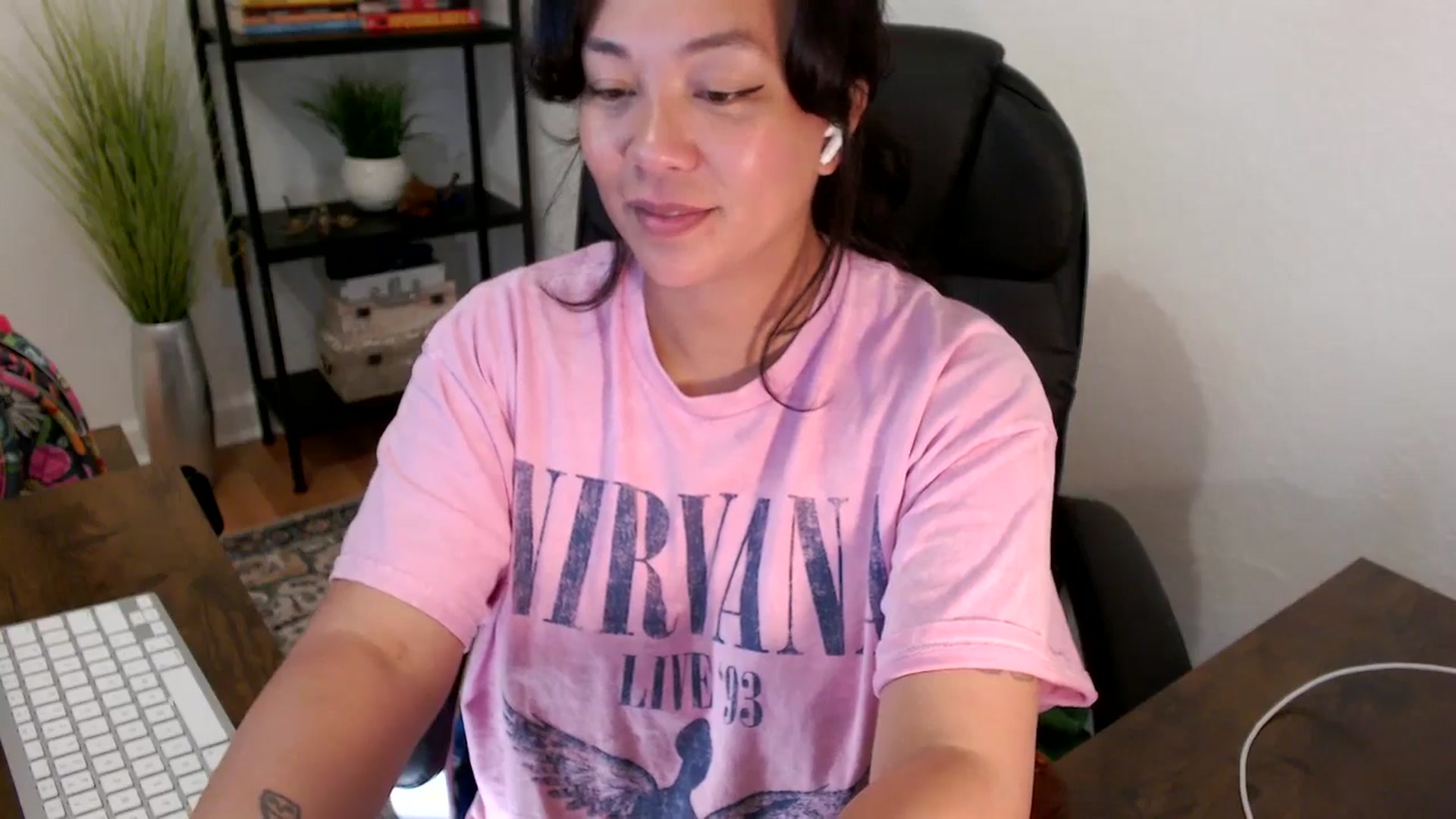 Gallery image thumbnail from MickaylaStar's myfreecams stream on, 03/24/2025, 14:54 image 14 of 20