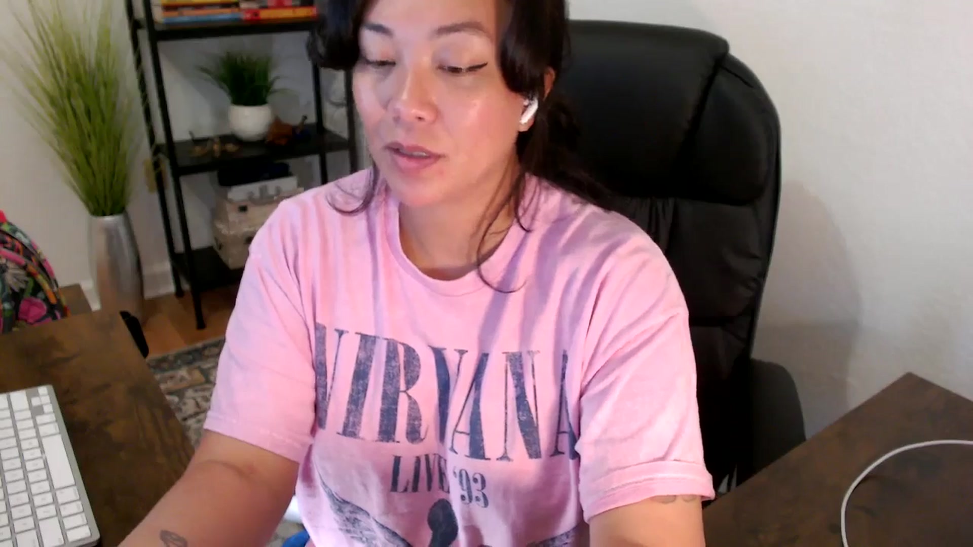 Gallery image thumbnail from MickaylaStar's myfreecams stream on, 03/24/2025, 16:02 image 2 of 20