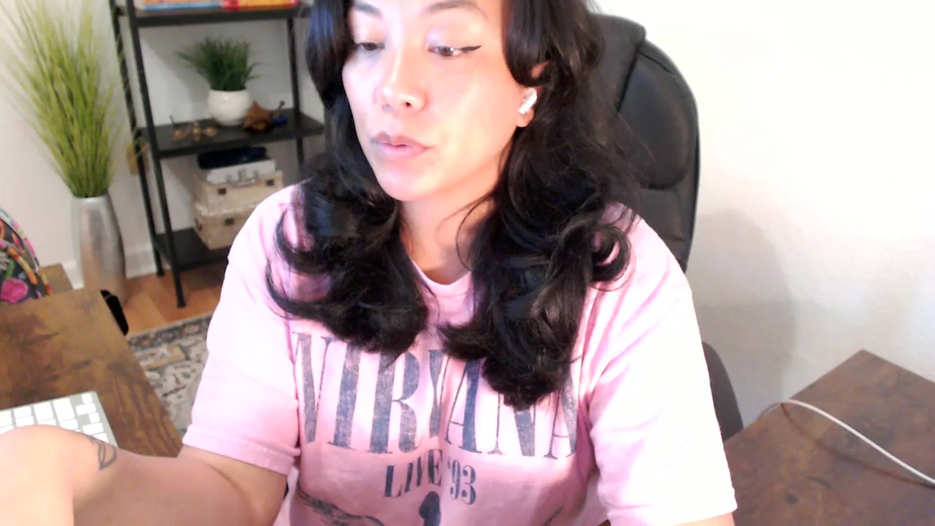 Gallery image thumbnail from MickaylaStar's myfreecams stream on, 03/24/2025, 17:43 image 5 of 20
