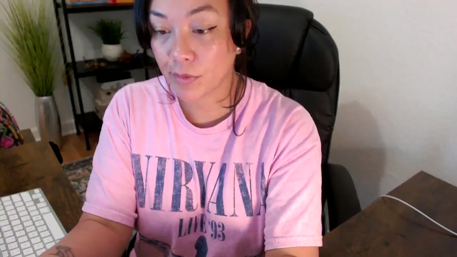 Gallery image thumbnail from MickaylaStar's myfreecams stream on, 03/24/2025, 17:43 image 17 of 20
