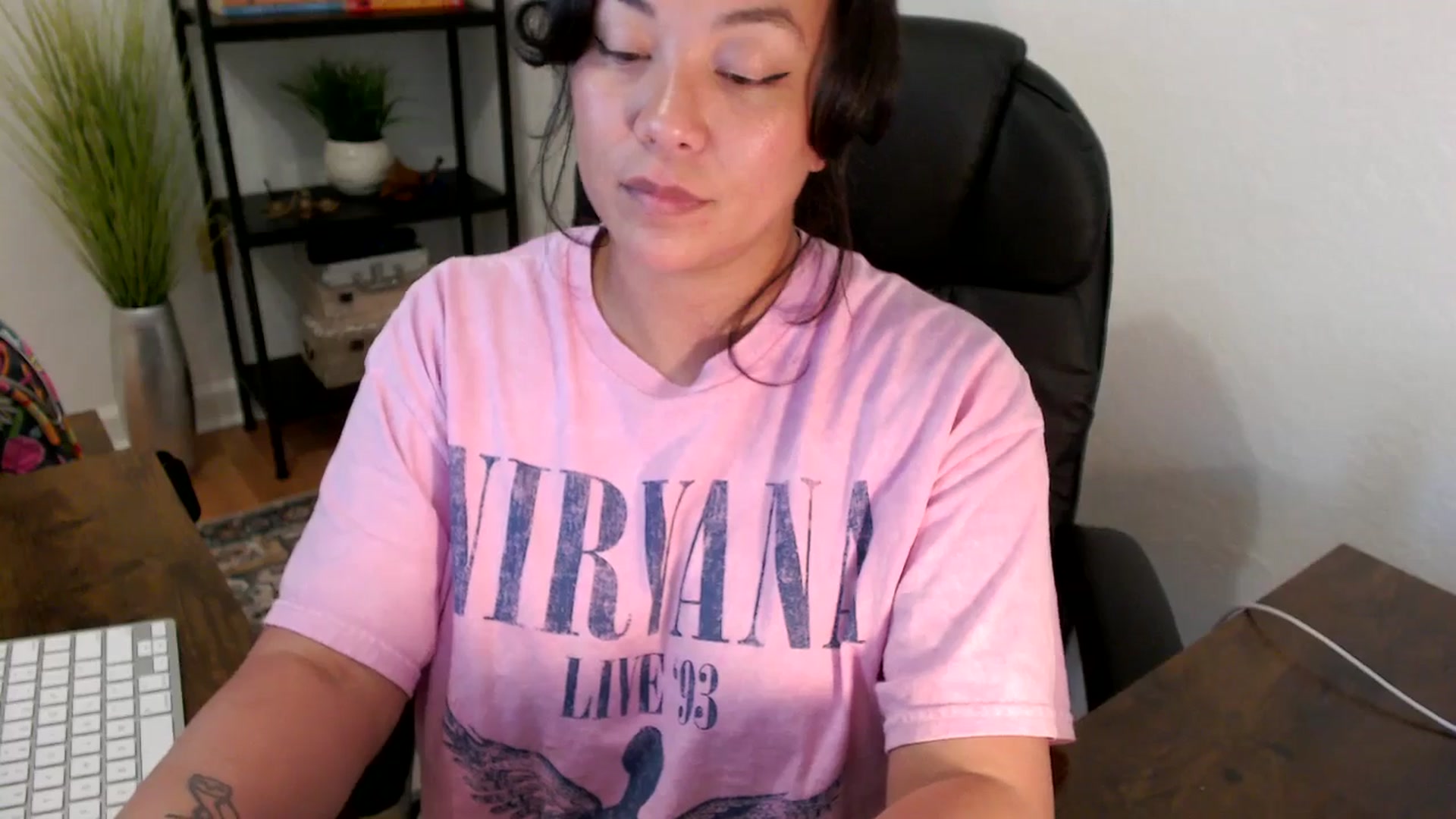 Gallery image thumbnail from MickaylaStar's myfreecams stream on, 03/24/2025, 18:19 image 19 of 20