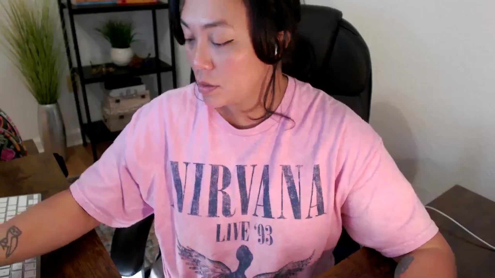 Gallery image thumbnail from MickaylaStar's myfreecams stream on, 03/24/2025, 18:19 image 5 of 20