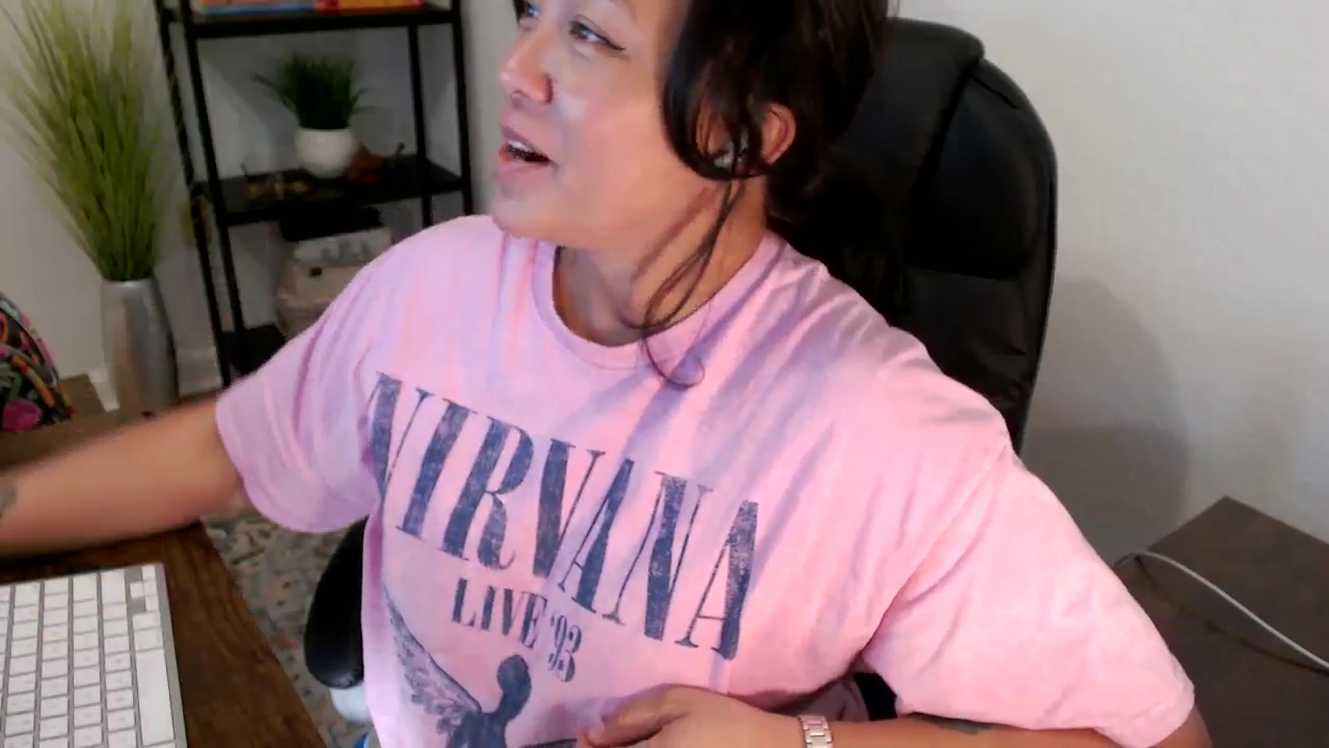 Gallery image thumbnail from MickaylaStar's myfreecams stream on, 03/24/2025, 18:19 image 11 of 20