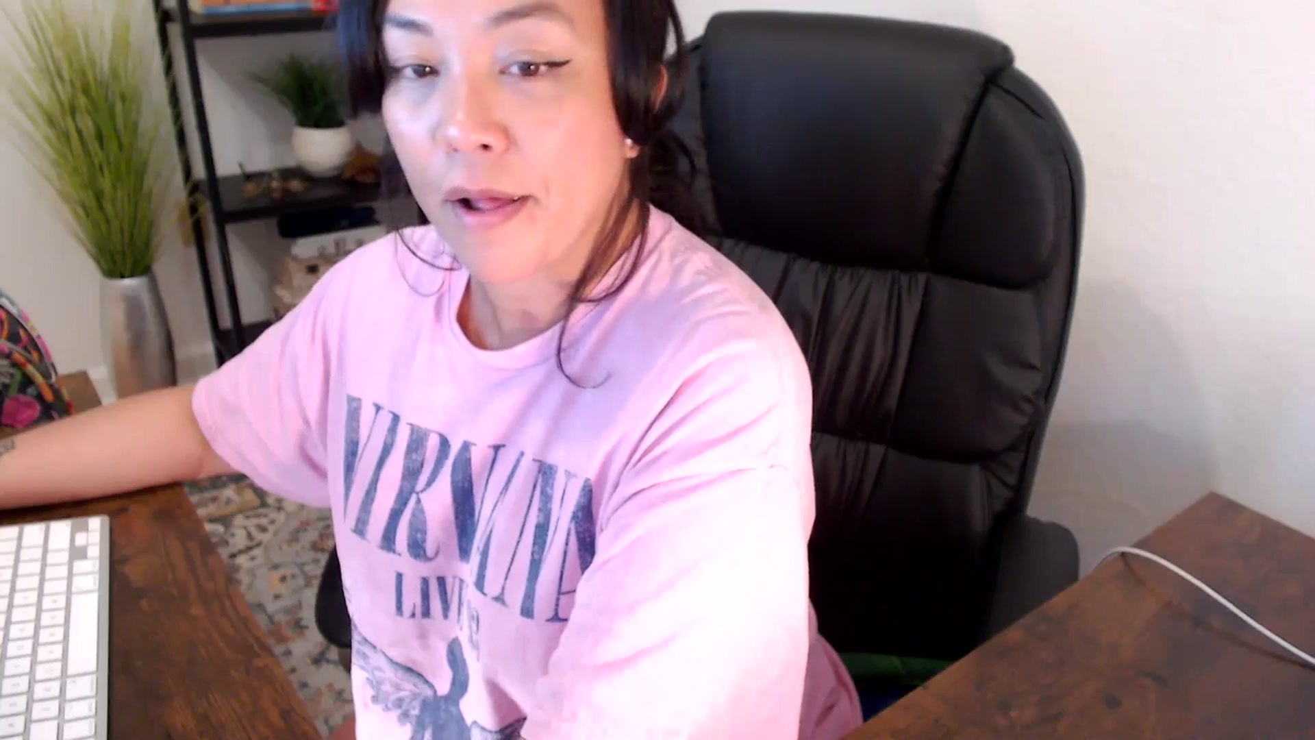 Gallery image thumbnail from MickaylaStar's myfreecams stream on, 03/24/2025, 18:19 image 6 of 20
