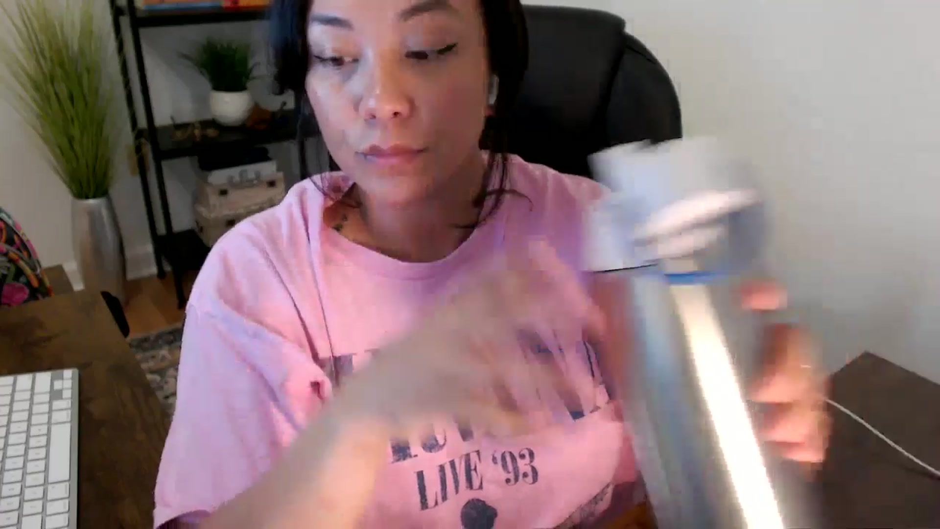Gallery image thumbnail from MickaylaStar's myfreecams stream on, 03/24/2025, 18:19 image 3 of 20