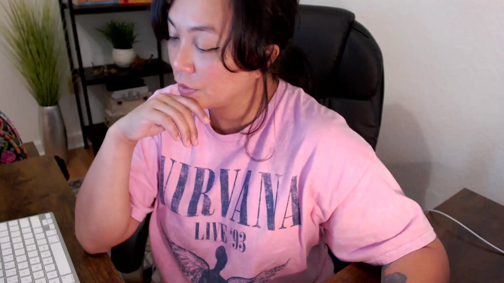 Gallery image thumbnail from MickaylaStar's myfreecams stream on, 03/24/2025, 18:59 image 7 of 20