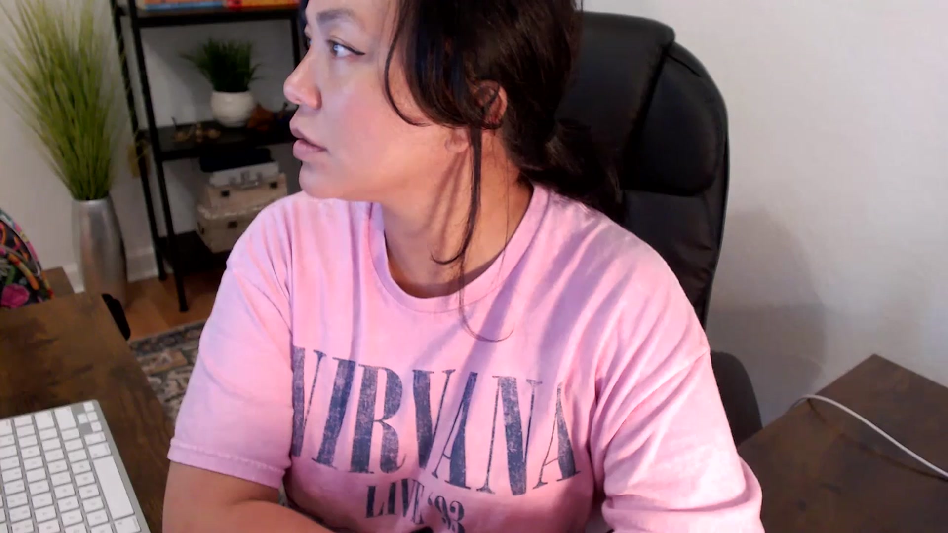 Gallery image thumbnail from MickaylaStar's myfreecams stream on, 03/24/2025, 18:59 image 13 of 20