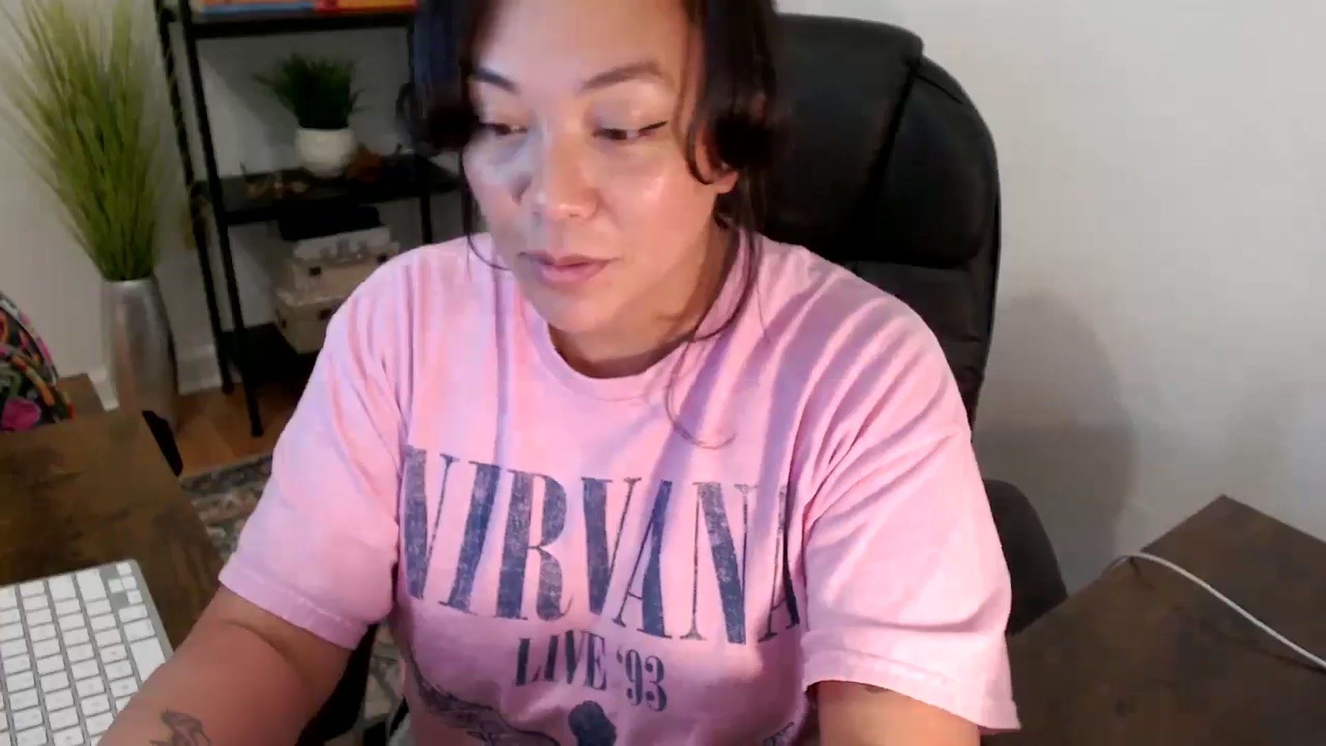 Gallery image thumbnail from MickaylaStar's myfreecams stream on, 03/24/2025, 18:59 image 11 of 20