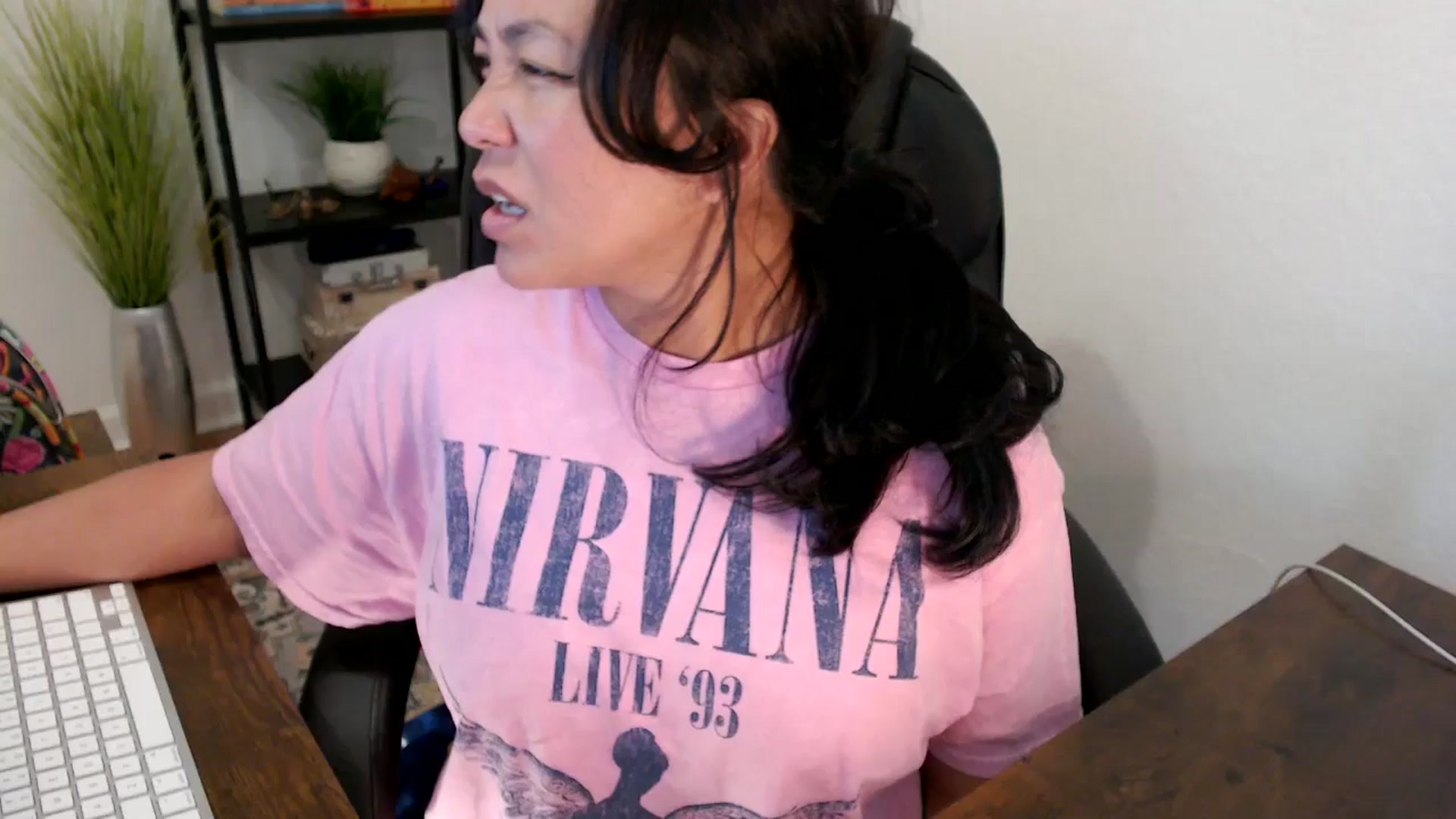 Gallery image thumbnail from MickaylaStar's myfreecams stream on, 03/24/2025, 19:40 image 16 of 20