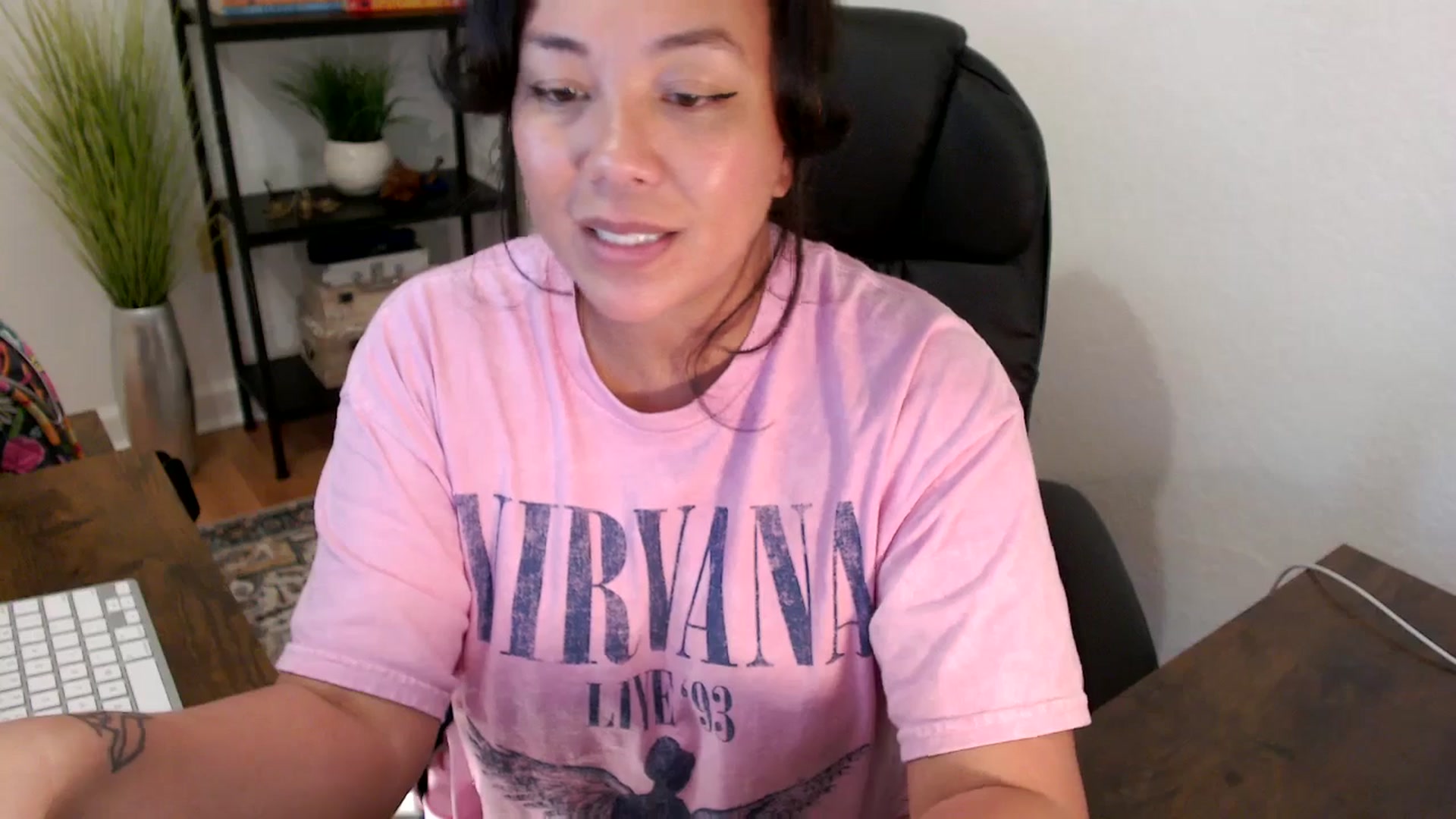 Gallery image thumbnail from MickaylaStar's myfreecams stream on, 03/24/2025, 19:40 image 9 of 20