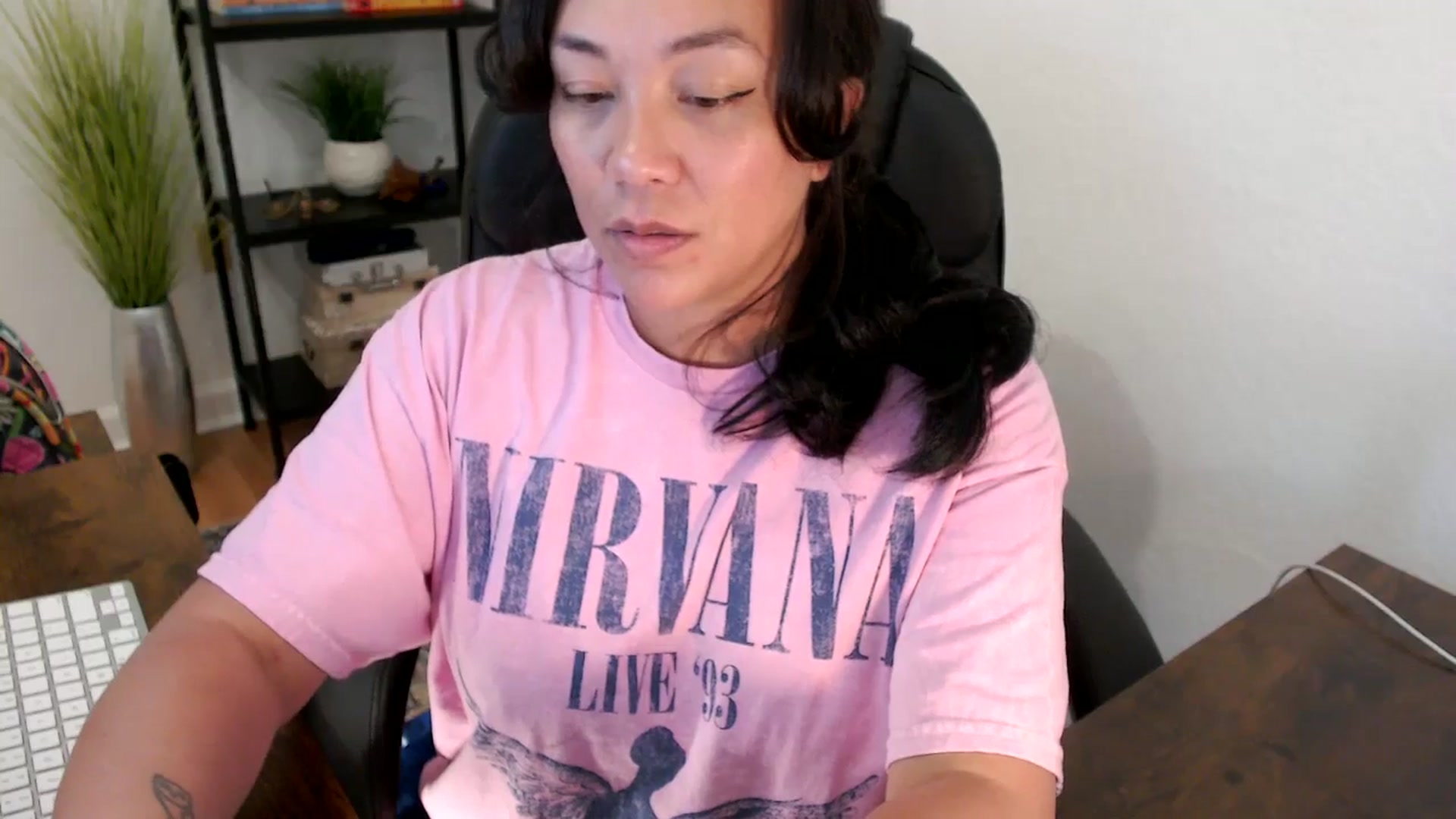 Gallery image thumbnail from MickaylaStar's myfreecams stream on, 03/24/2025, 19:40 image 17 of 20