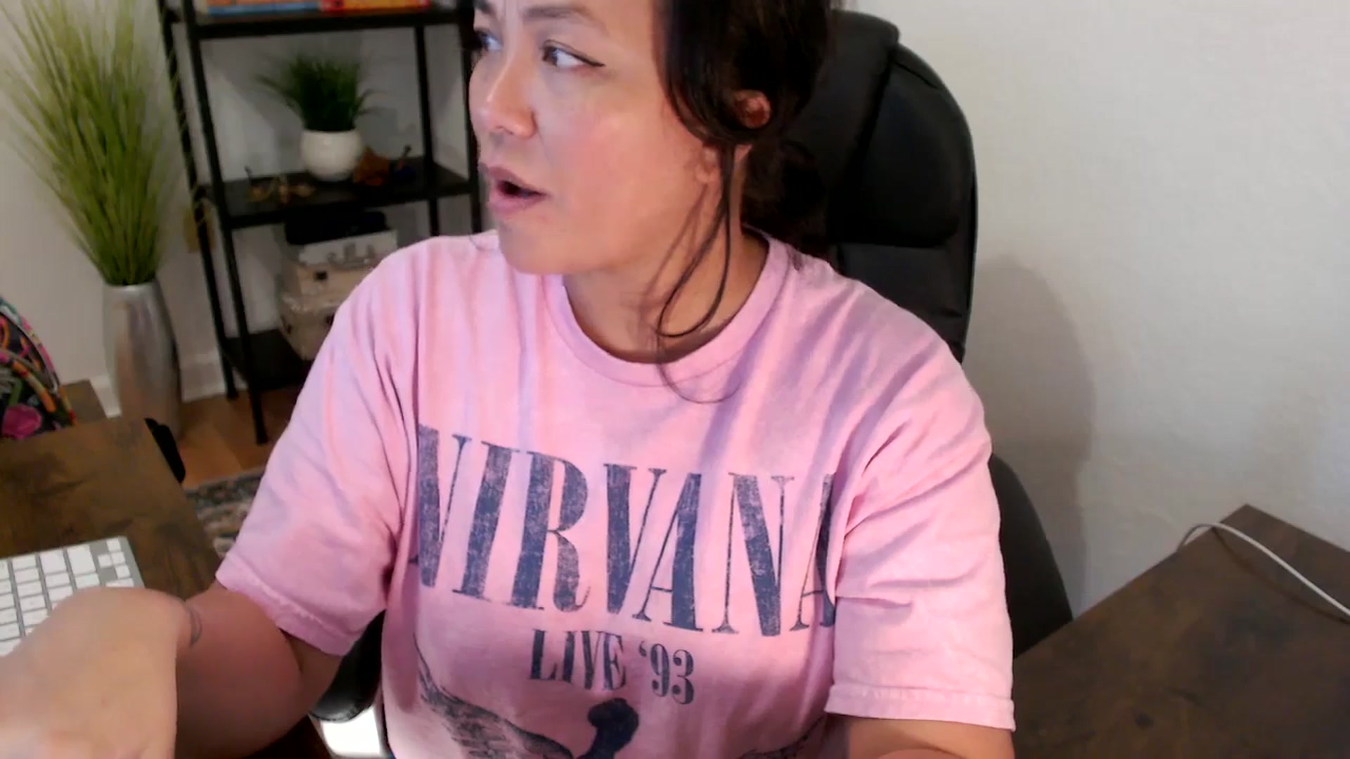 Gallery image thumbnail from MickaylaStar's myfreecams stream on, 03/24/2025, 19:40 image 6 of 20