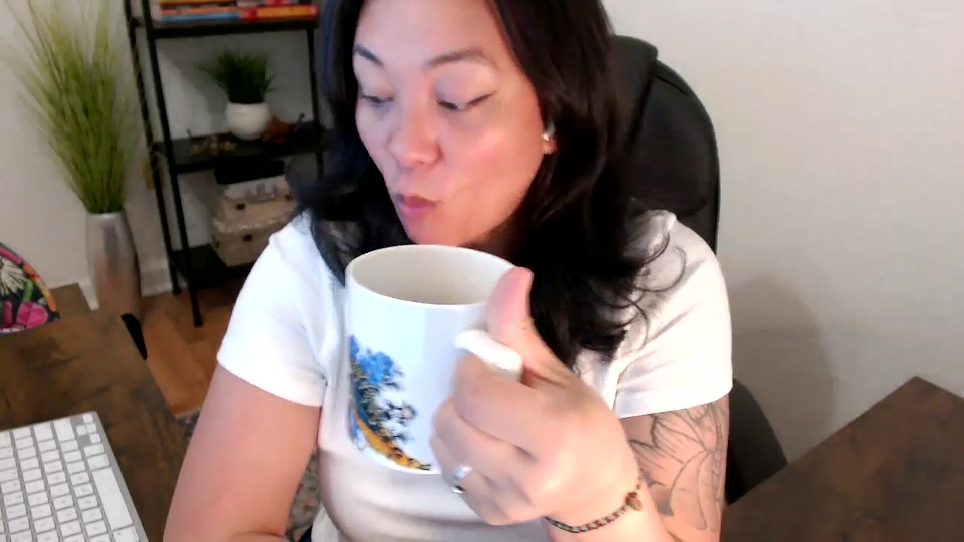 Gallery image thumbnail from MickaylaStar's myfreecams stream on, 03/25/2025, 16:13 image 11 of 20