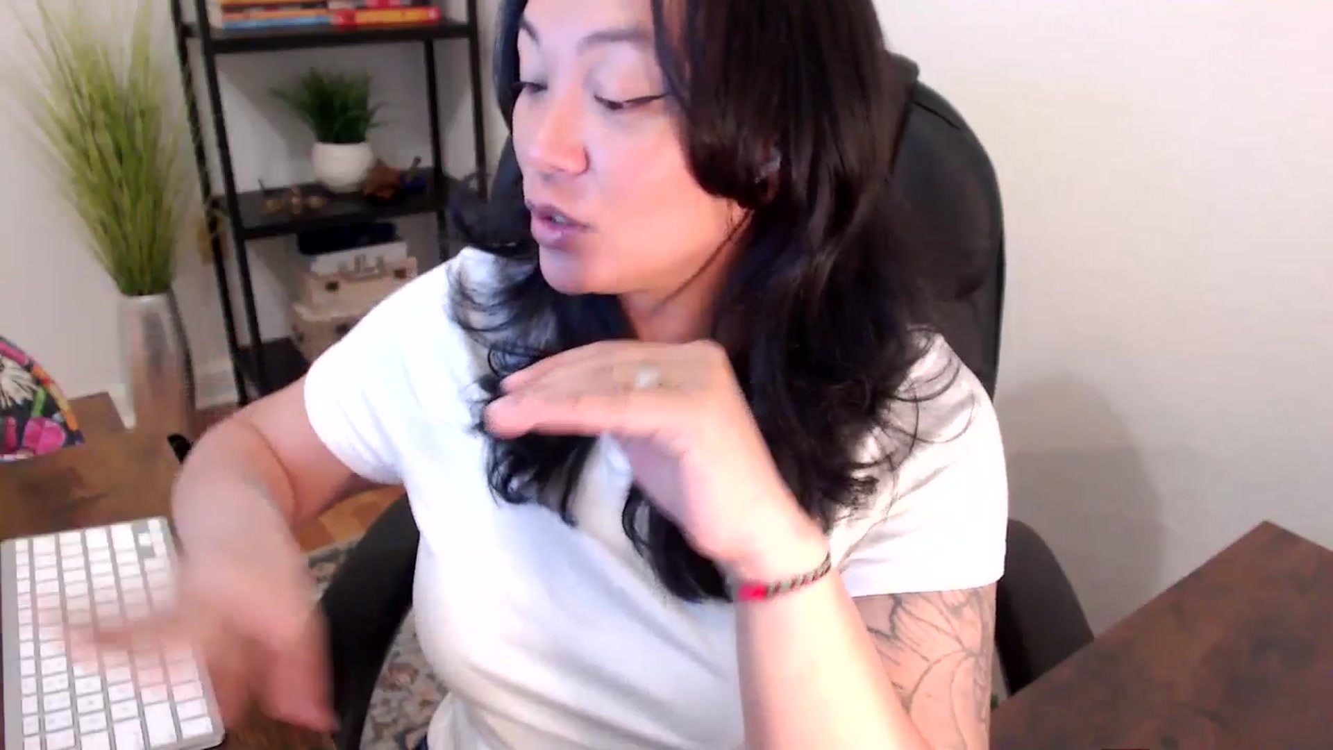 Gallery image thumbnail from MickaylaStar's myfreecams stream on, 03/25/2025, 16:13 image 16 of 20