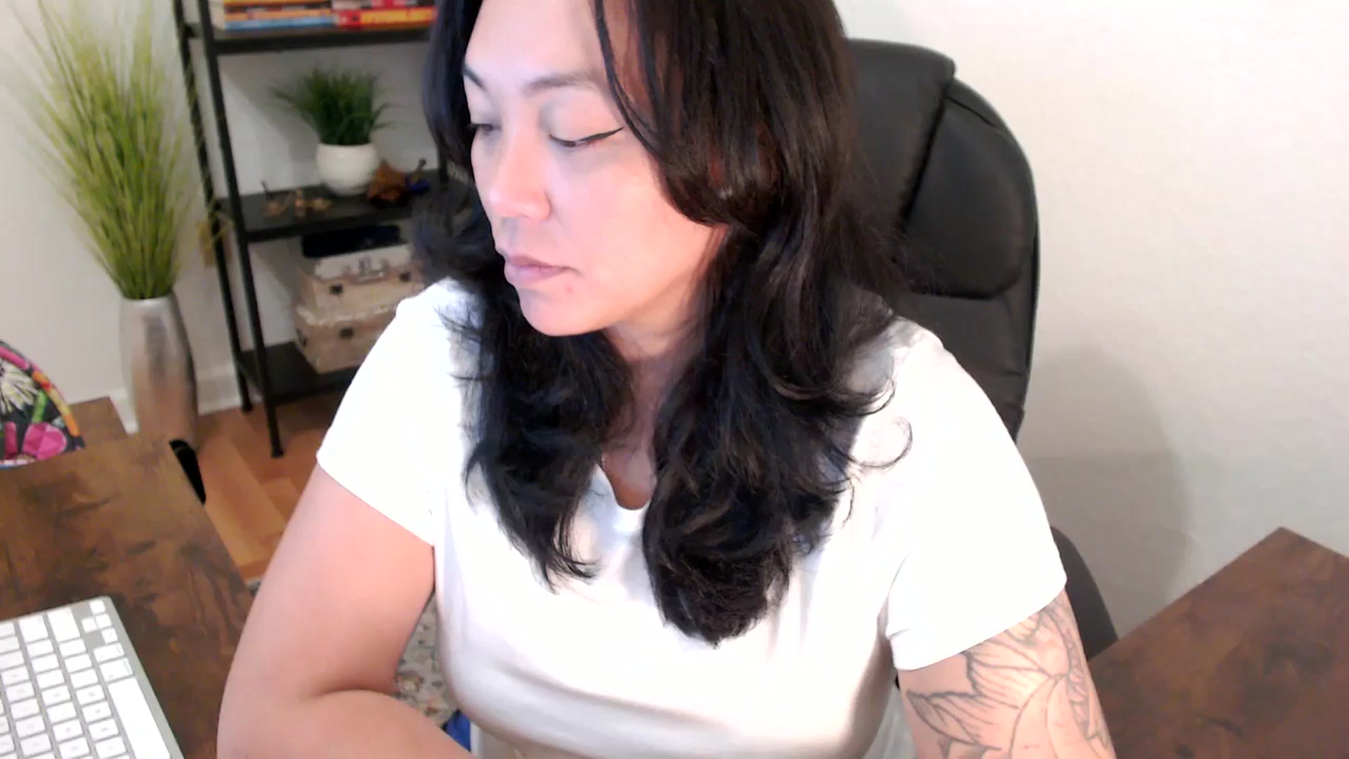 Gallery image thumbnail from MickaylaStar's myfreecams stream on, 03/25/2025, 16:13 image 2 of 20