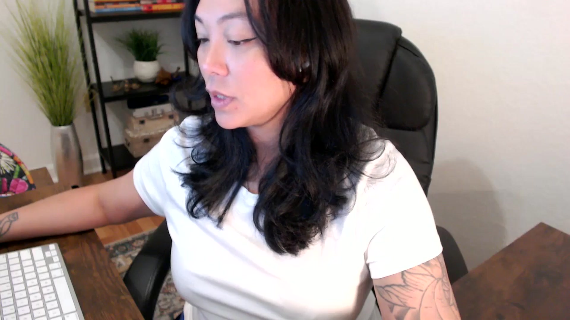 Gallery image thumbnail from MickaylaStar's myfreecams stream on, 03/25/2025, 16:13 image 14 of 20