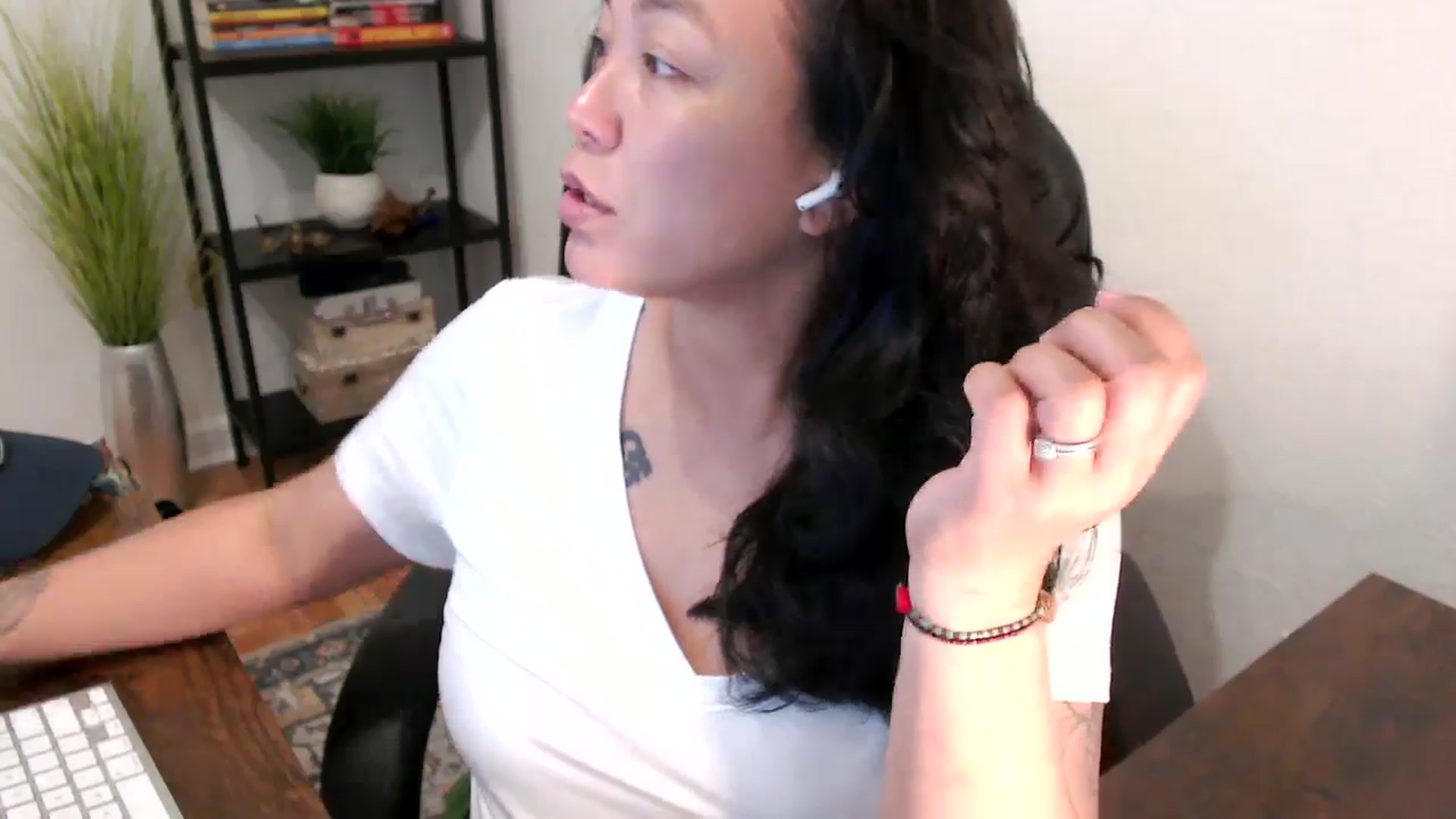 Gallery image thumbnail from MickaylaStar's myfreecams stream on, 03/26/2025, 17:38 image 17 of 20