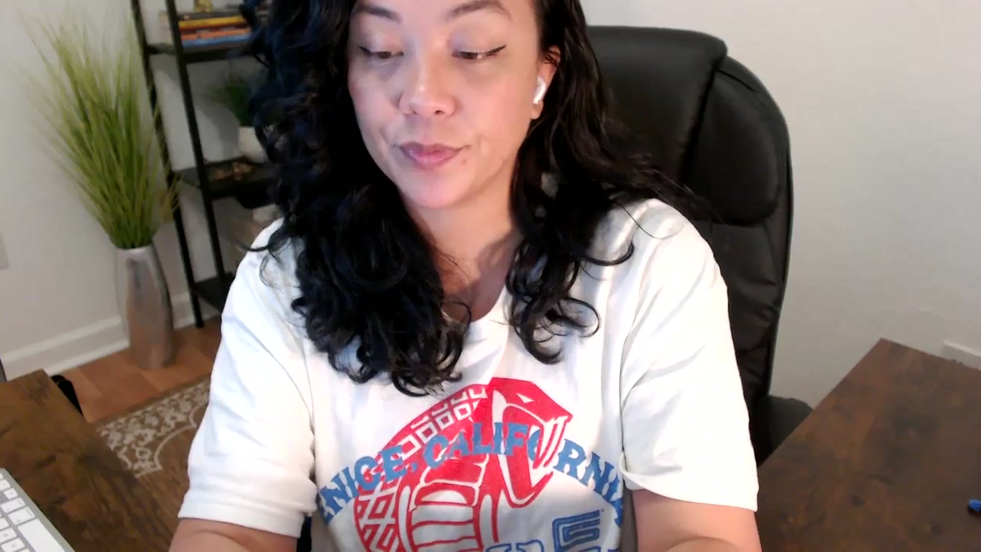Gallery image thumbnail from MickaylaStar's myfreecams stream on, 03/28/2025, 19:01 image 6 of 20