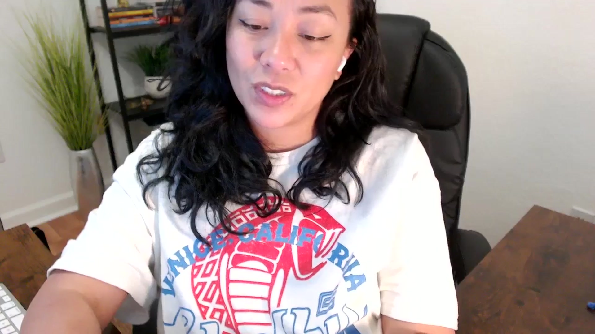 Gallery image thumbnail from MickaylaStar's myfreecams stream on, 03/28/2025, 19:01 image 14 of 20