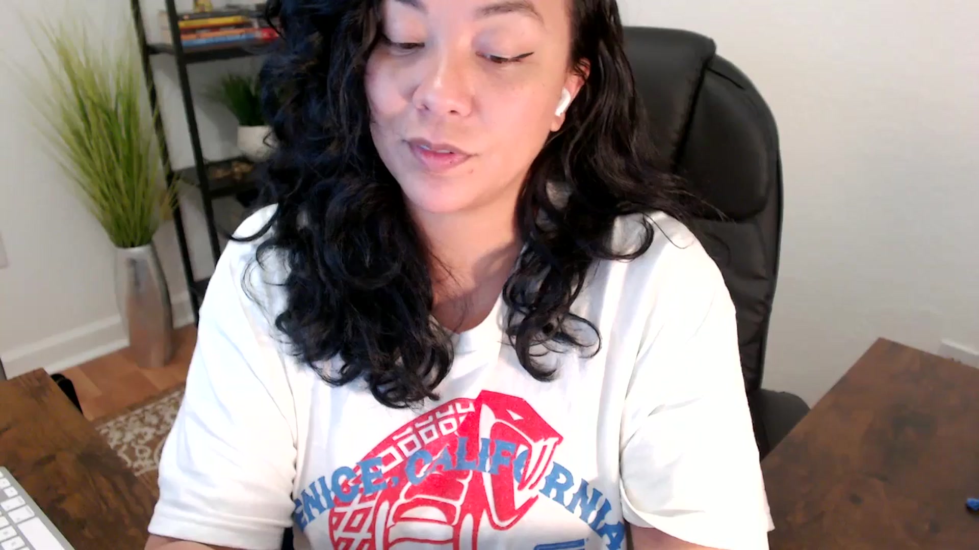 Gallery image thumbnail from MickaylaStar's myfreecams stream on, 03/28/2025, 19:01 image 4 of 20