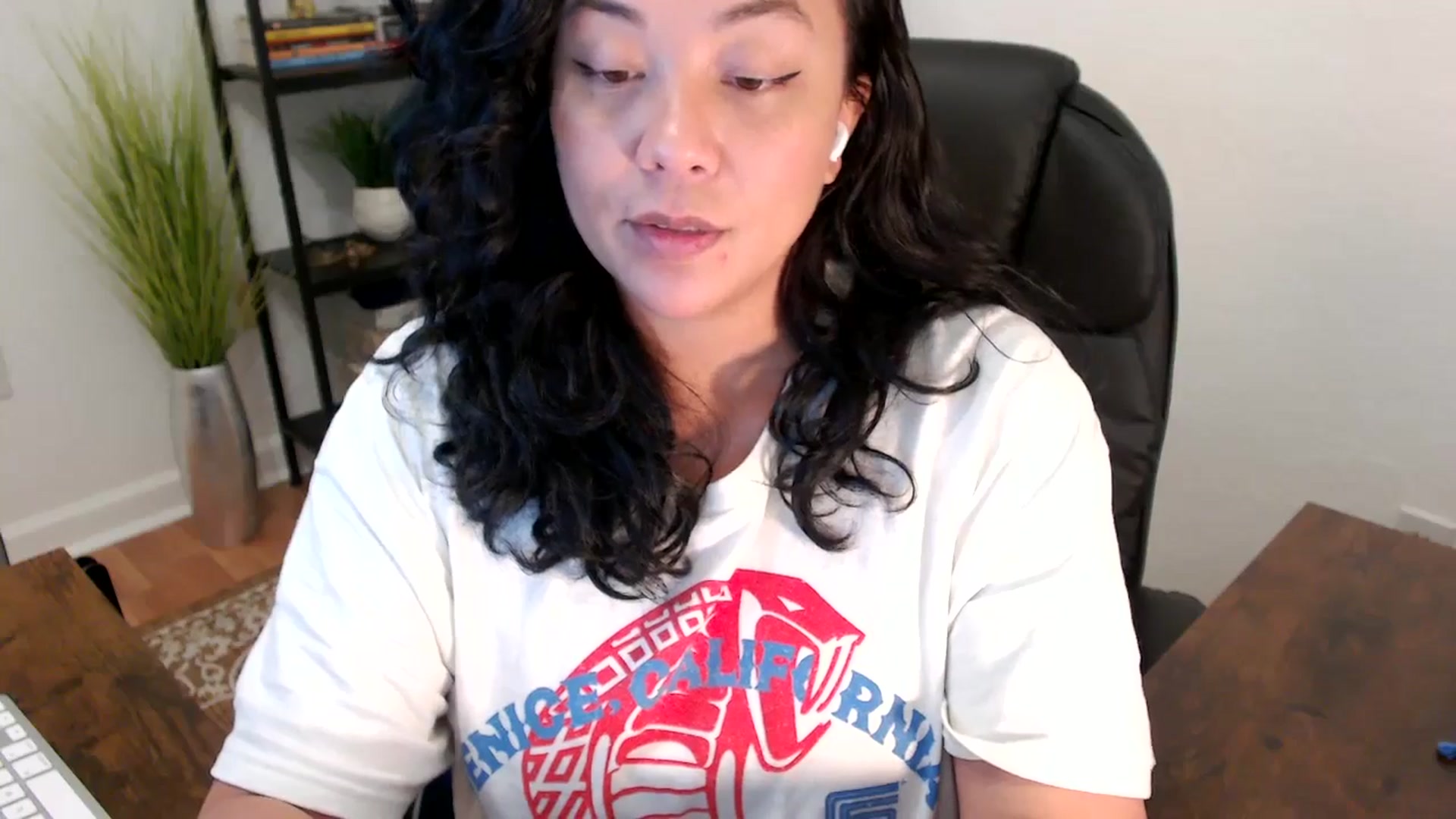 Gallery image thumbnail from MickaylaStar's myfreecams stream on, 03/28/2025, 19:01 image 5 of 20