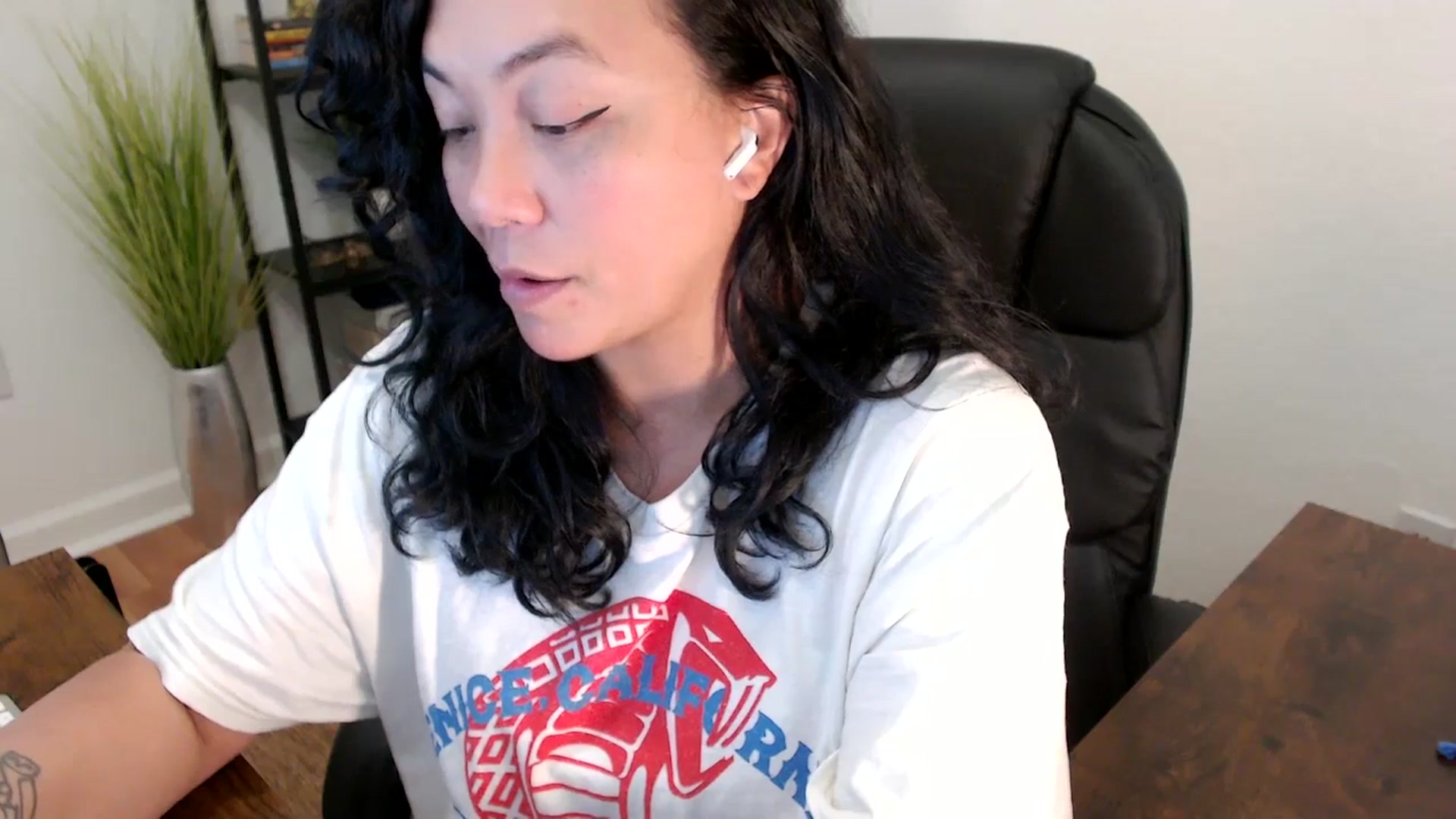 Gallery image thumbnail from MickaylaStar's myfreecams stream on, 03/28/2025, 19:01 image 2 of 20