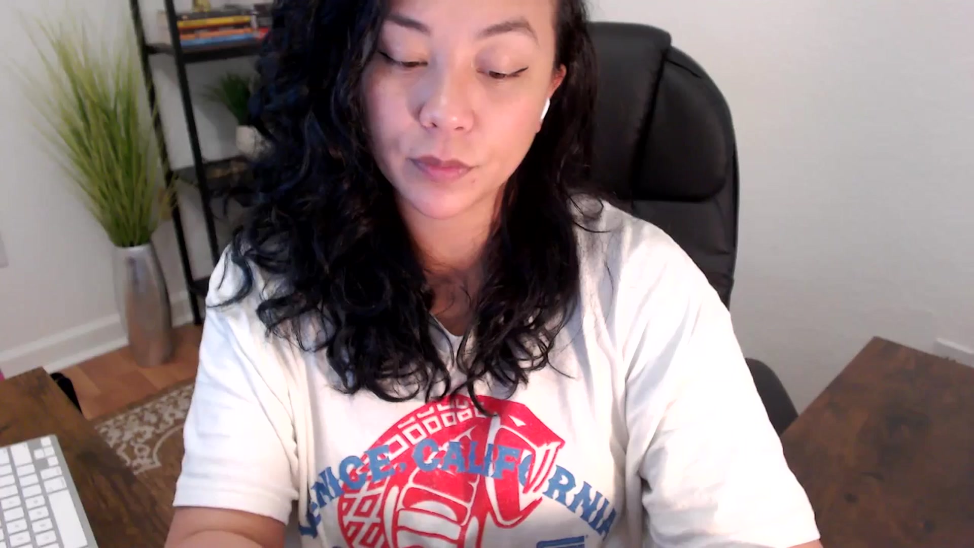Gallery image thumbnail from MickaylaStar's myfreecams stream on, 03/28/2025, 20:11 image 2 of 20