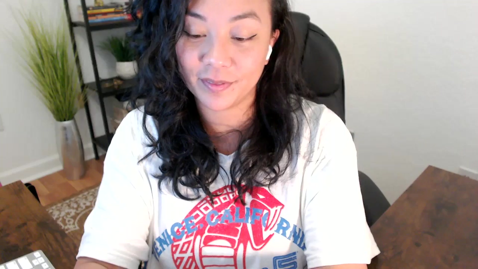 Gallery image thumbnail from MickaylaStar's myfreecams stream on, 03/28/2025, 20:11 image 15 of 20