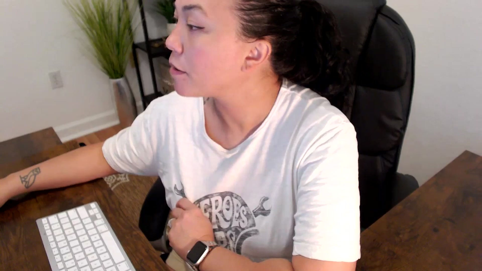 Gallery image thumbnail from MickaylaStar's myfreecams stream on, 03/31/2025, 20:09 image 4 of 20