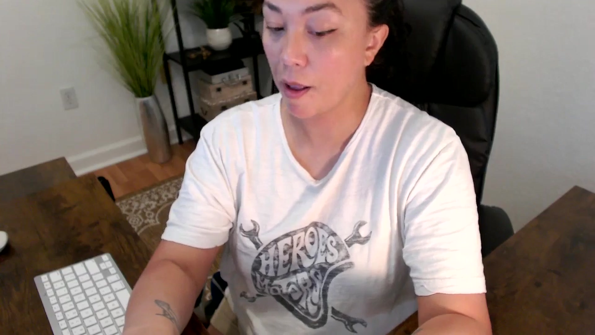 Gallery image thumbnail from MickaylaStar's myfreecams stream on, 03/31/2025, 20:09 image 12 of 20