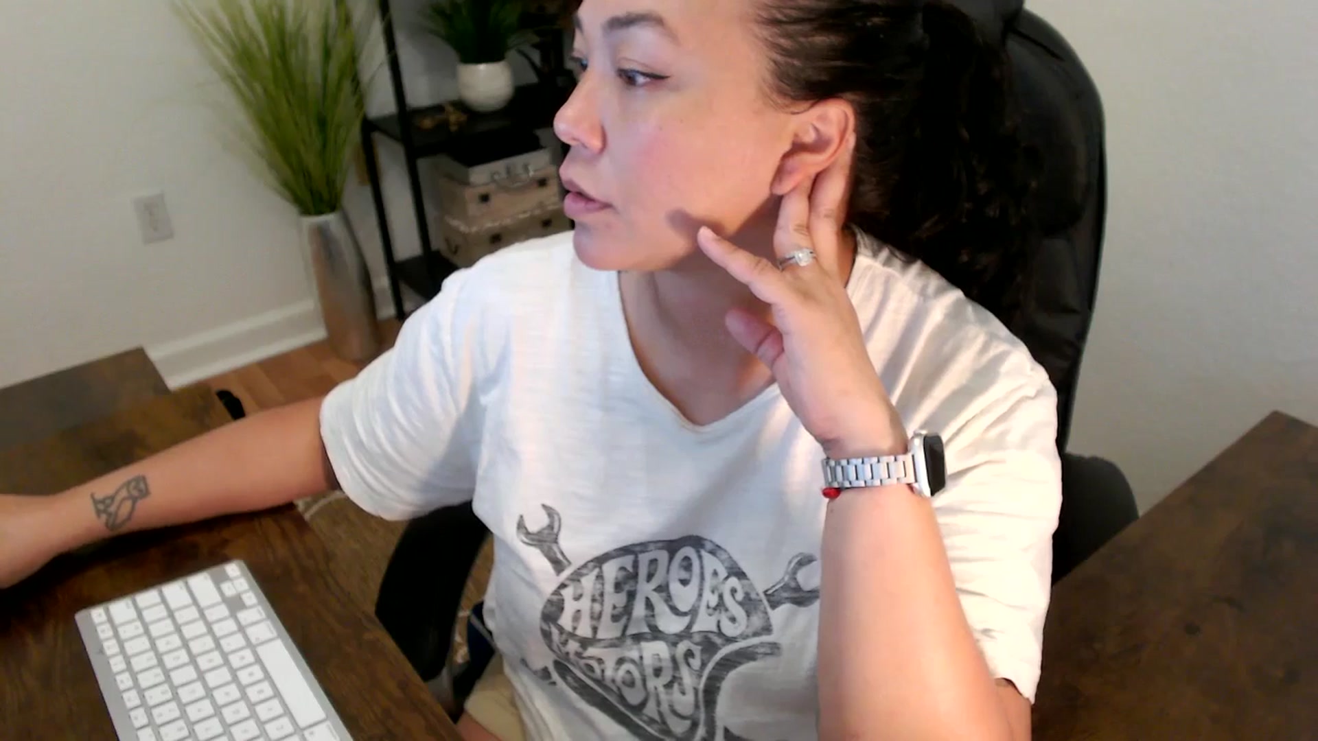 Gallery image thumbnail from MickaylaStar's myfreecams stream on, 03/31/2025, 20:09 image 13 of 20