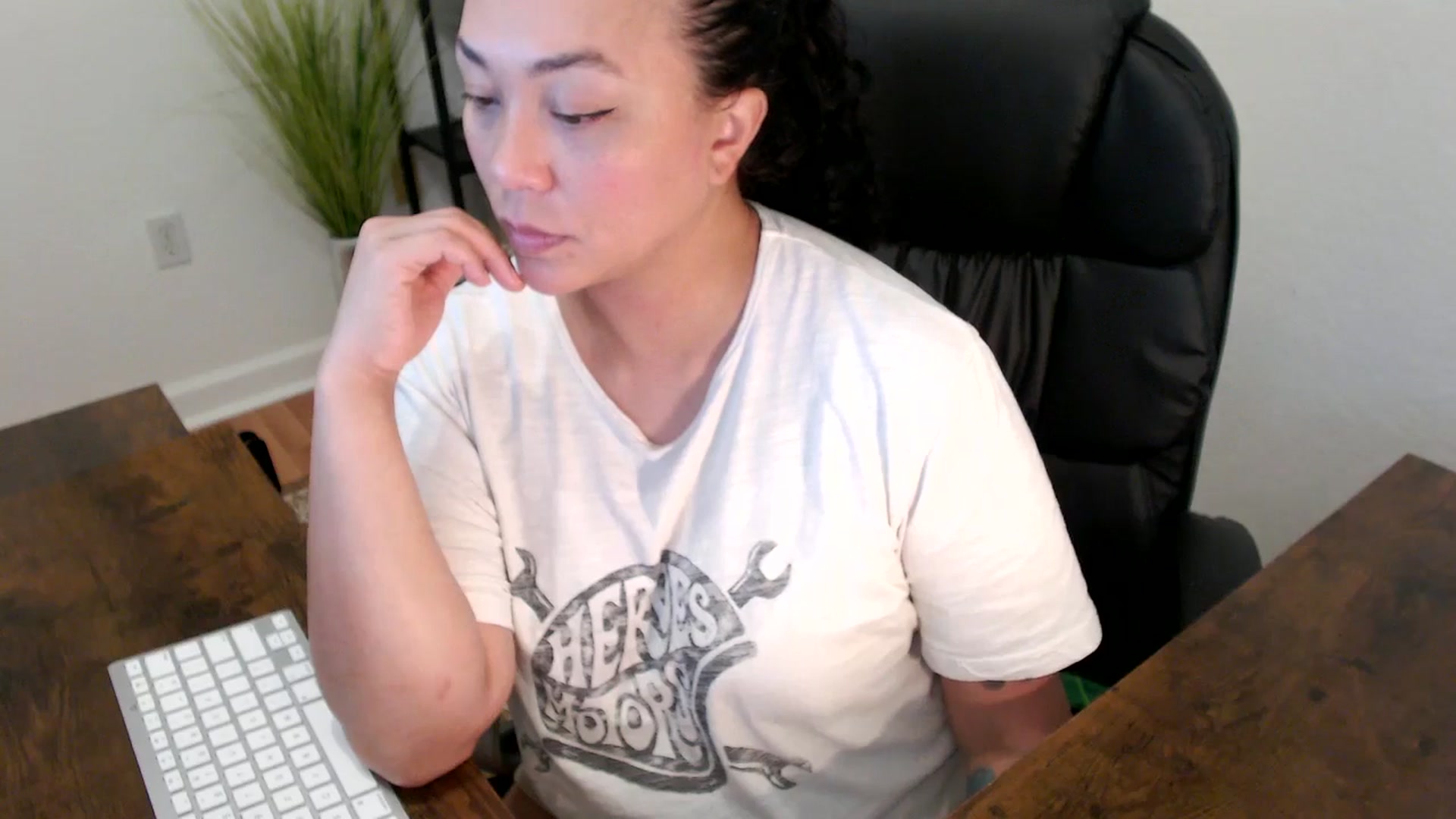 Gallery image thumbnail from MickaylaStar's myfreecams stream on, 03/31/2025, 20:09 image 7 of 20