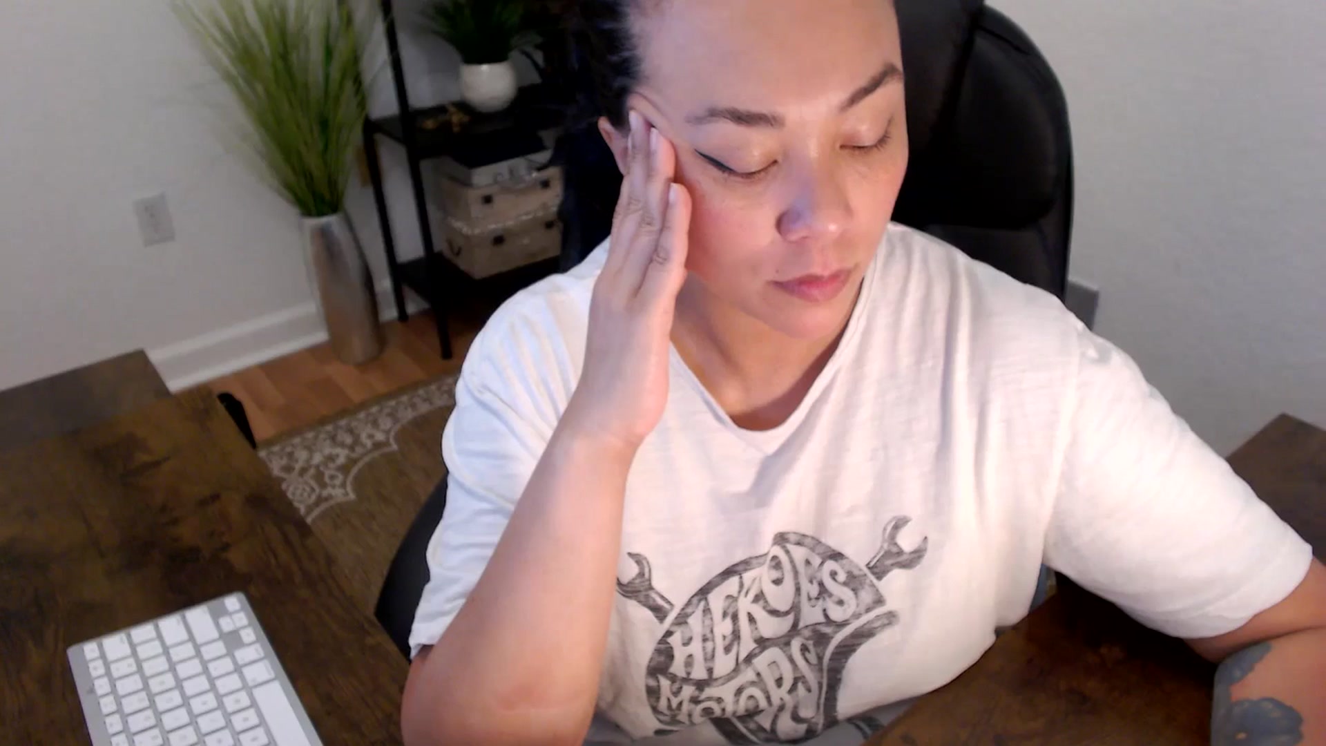 Gallery image thumbnail from MickaylaStar's myfreecams stream on, 03/31/2025, 20:22 image 2 of 20