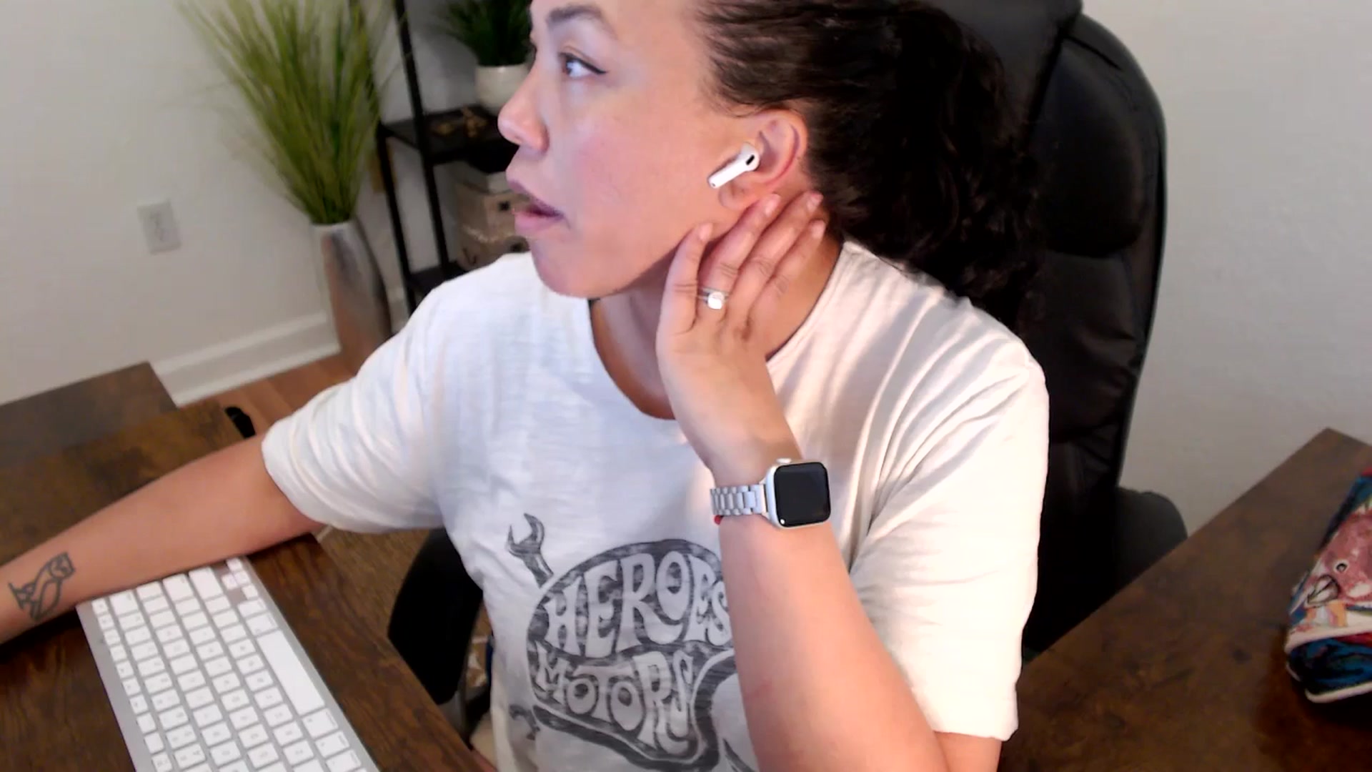 Gallery image thumbnail from MickaylaStar's myfreecams stream on, 03/31/2025, 20:22 image 9 of 20