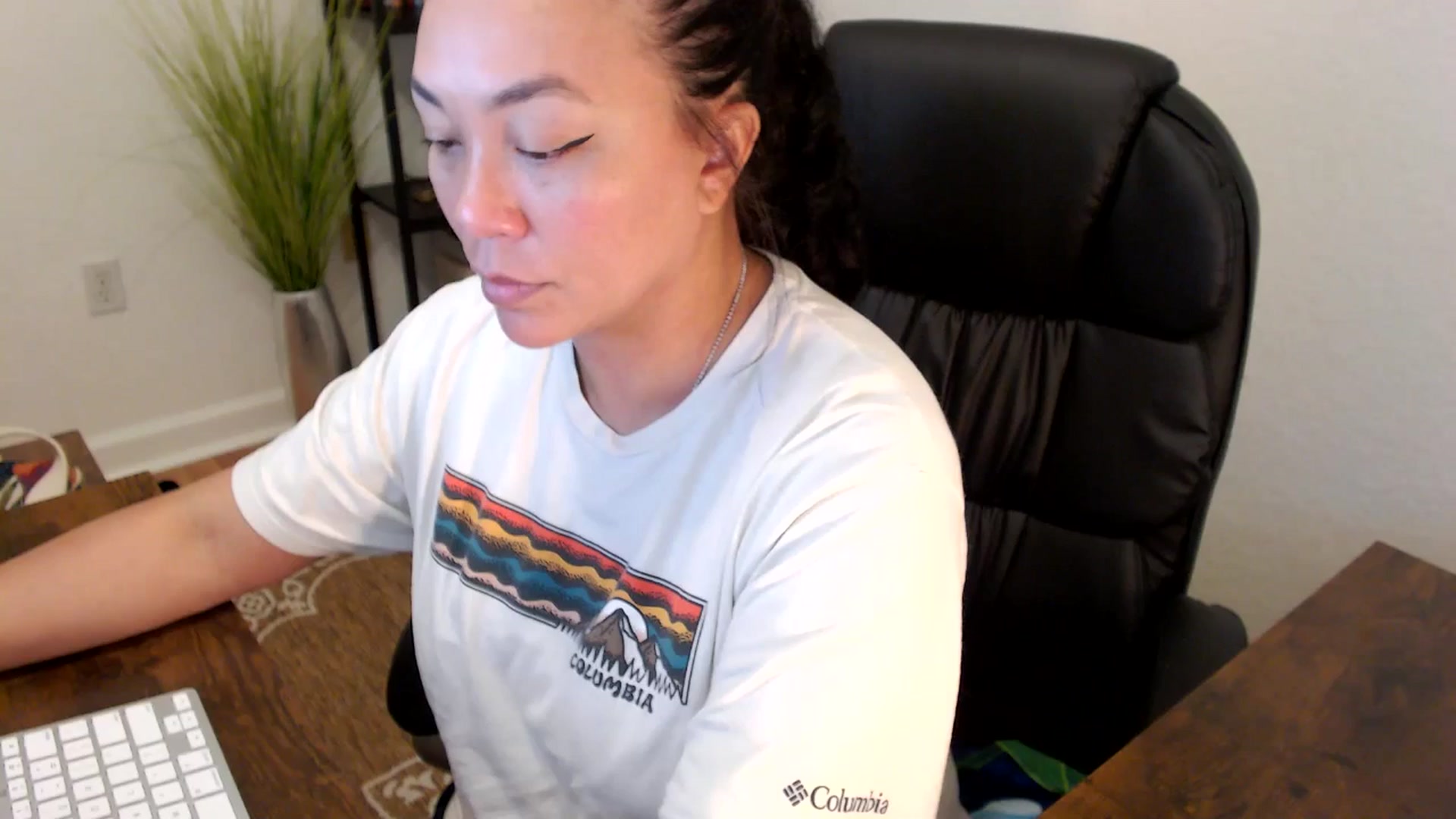 Gallery image thumbnail from MickaylaStar's myfreecams stream on, 04/01/2025, 14:17 image 19 of 20